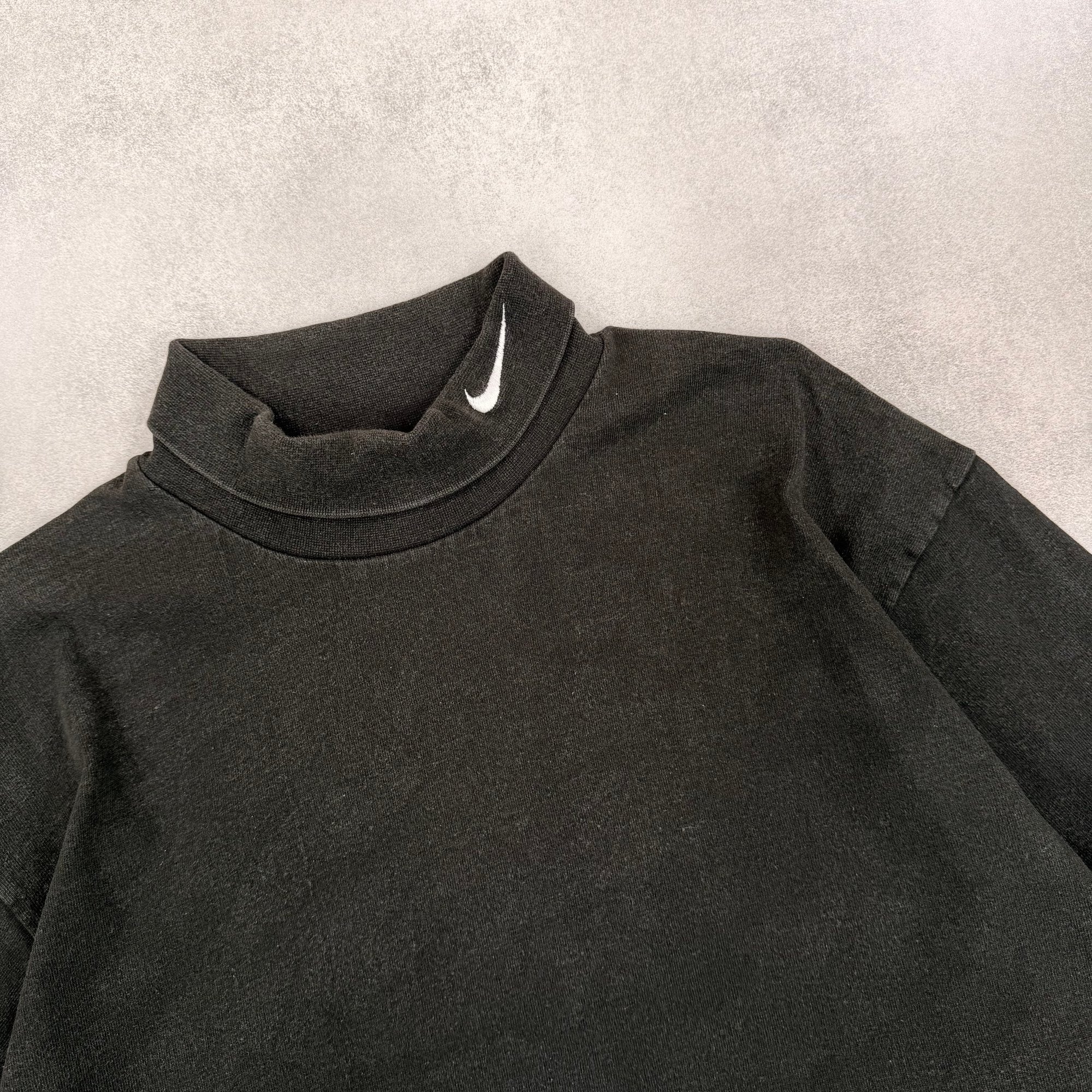 Nike Turtleneck Long Sleeve T-Shirt - L