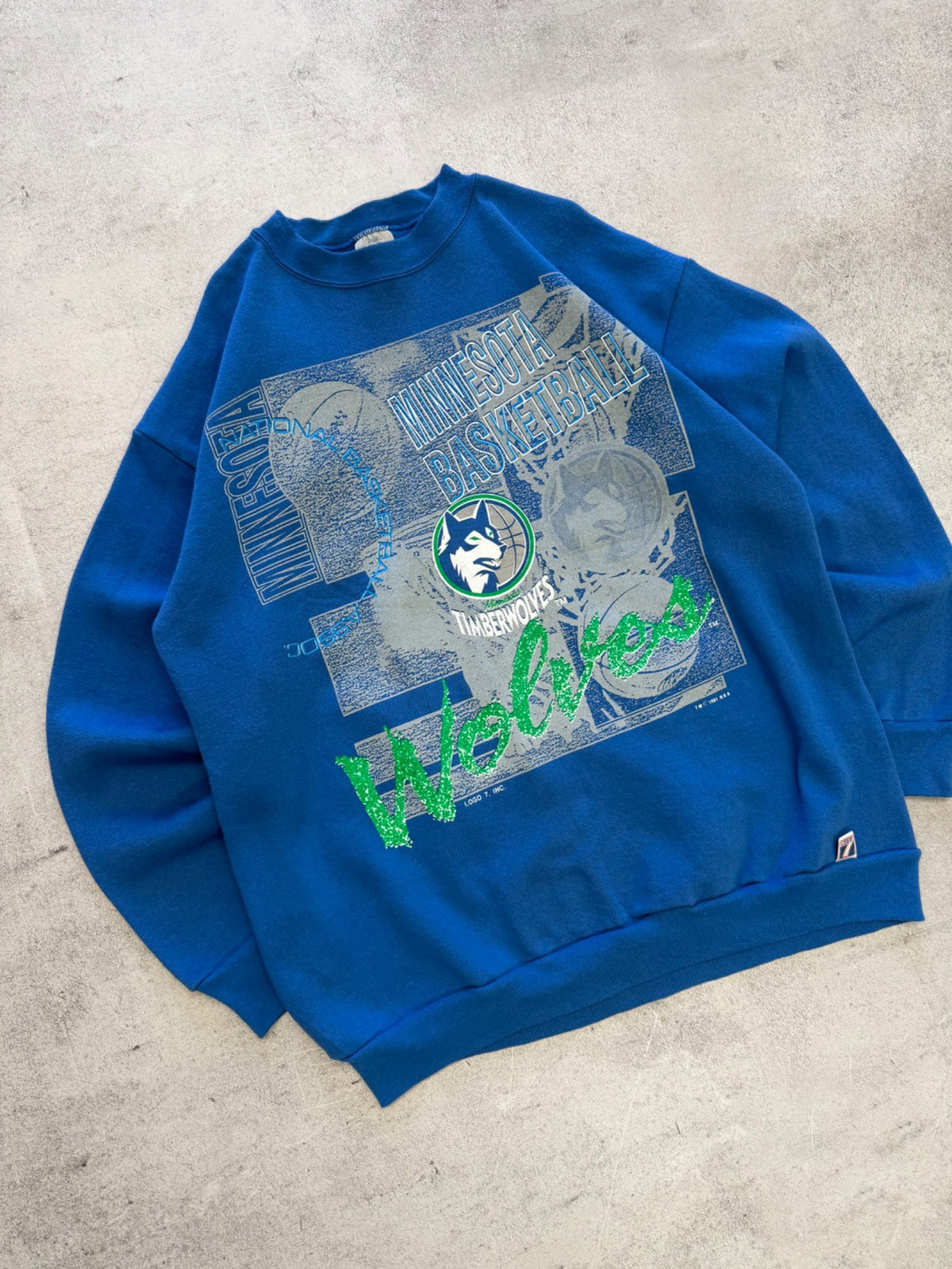 Logo 7 Minnesota Timberwolves Basketball Sweatshirt - L