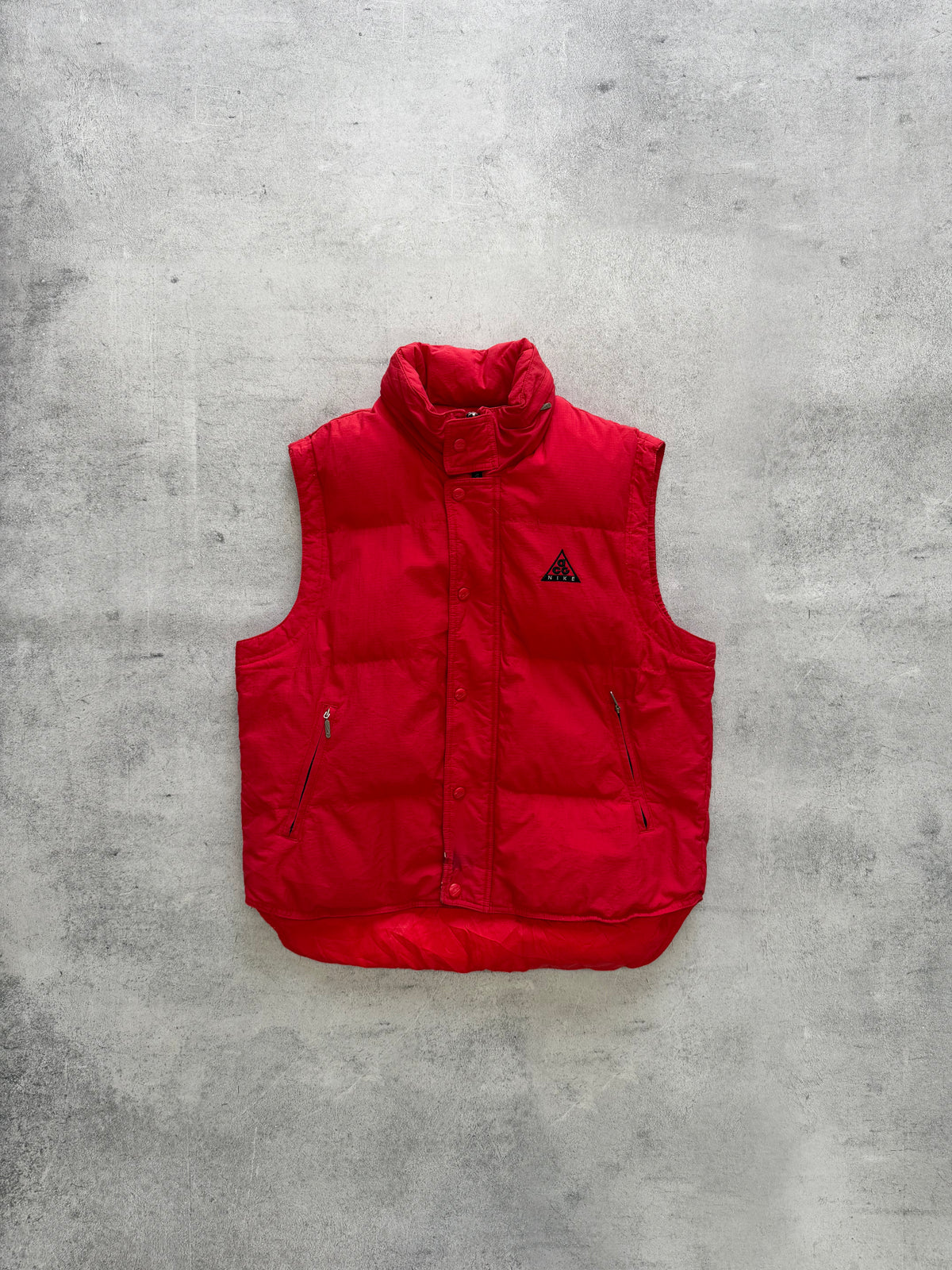 Nike ACG Red Puffer Vest - S
