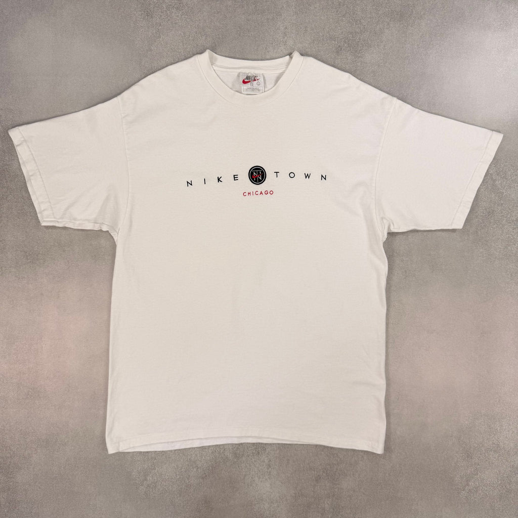 Nike Town Chicago T-shirt - L