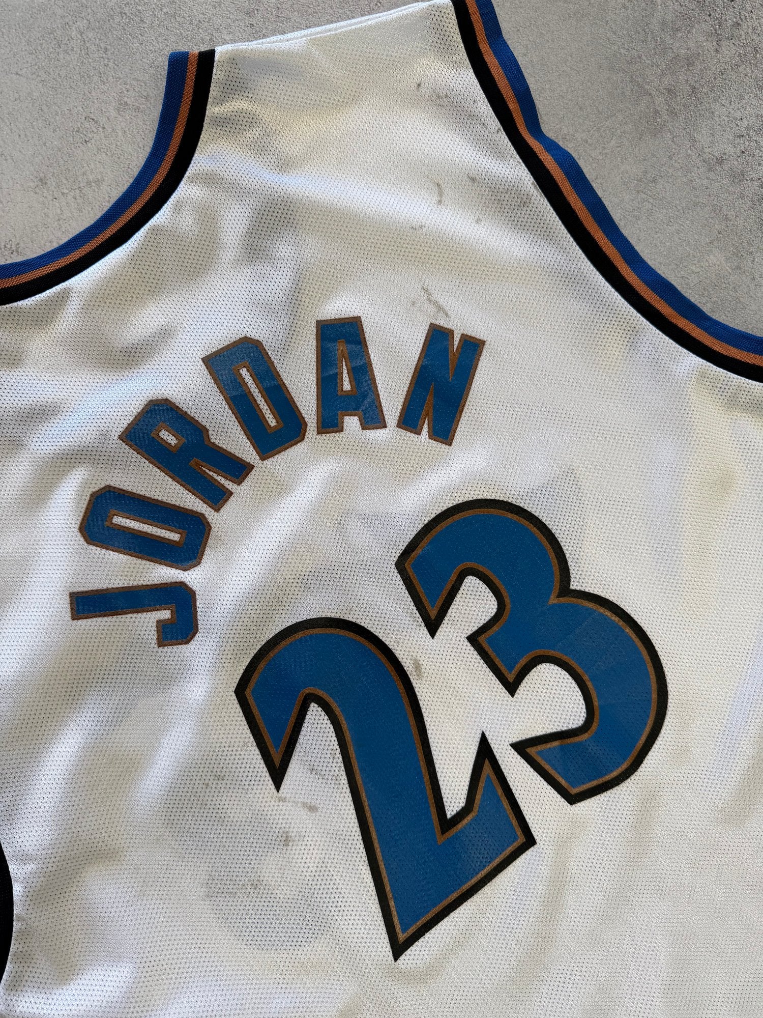 Vintage Washington Wizards Jordan 23 Jersey - L