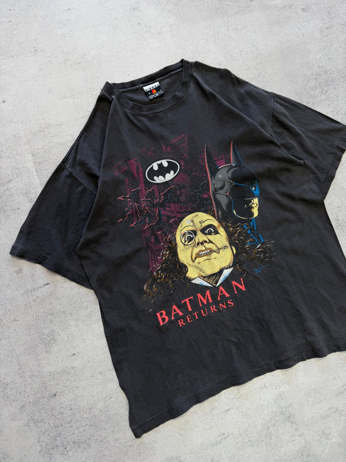 Vintage Signal Batman Returns Vintage T-Shirt - XL