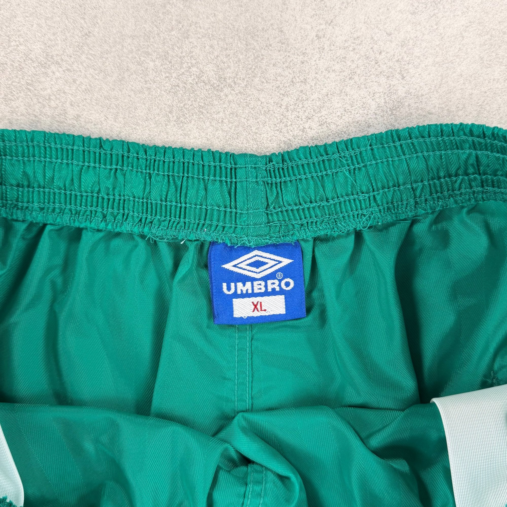 Umbro Sport Shorts - XL