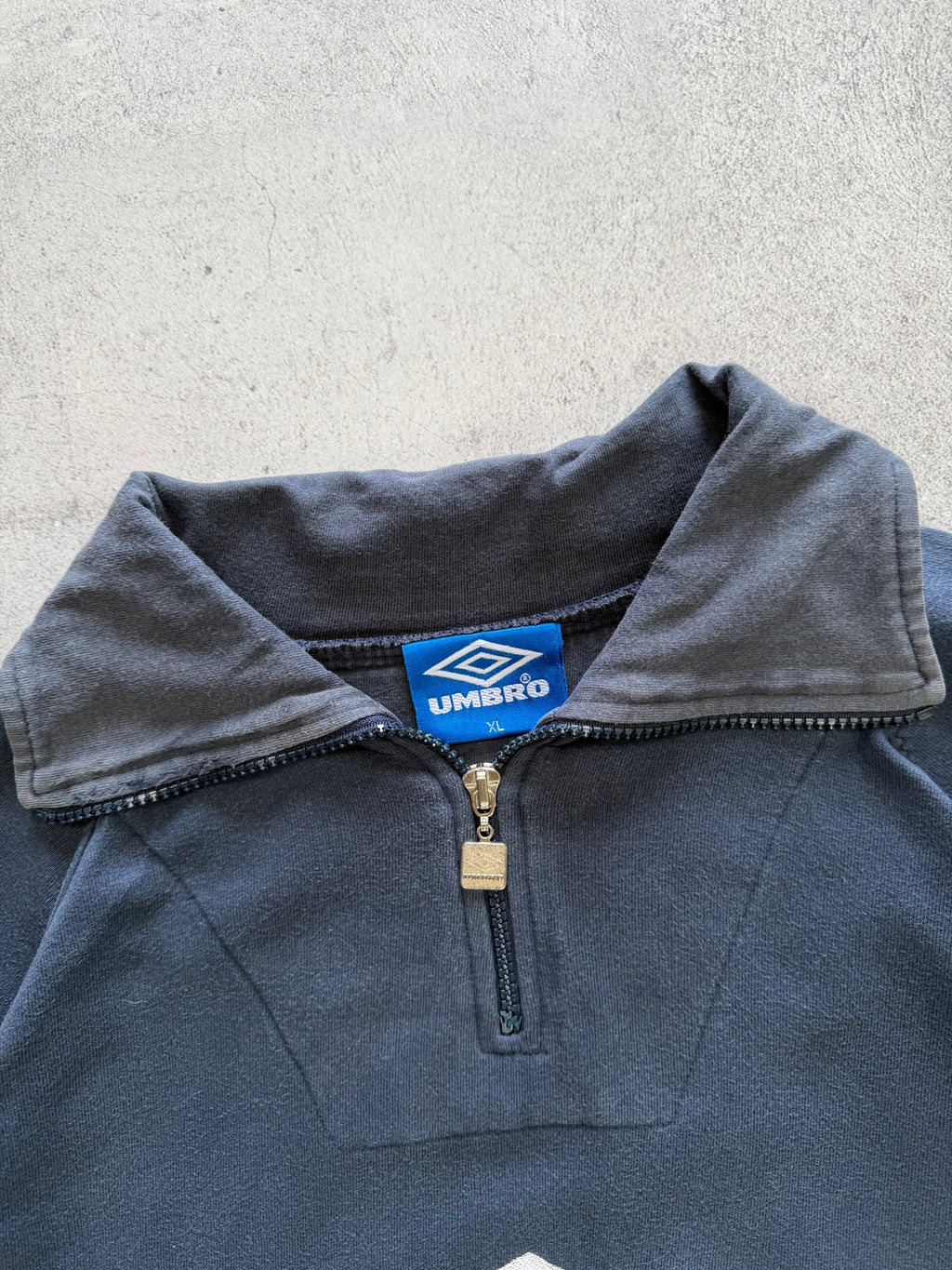 Vintage Umbro Quarter Zip Sweatshirt - L