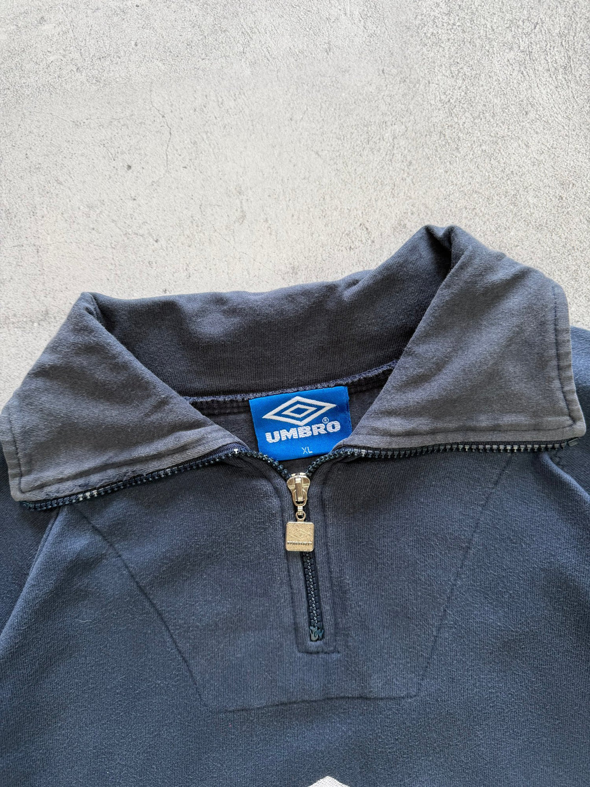 Vintage Umbro Quarter Zip Sweatshirt - L