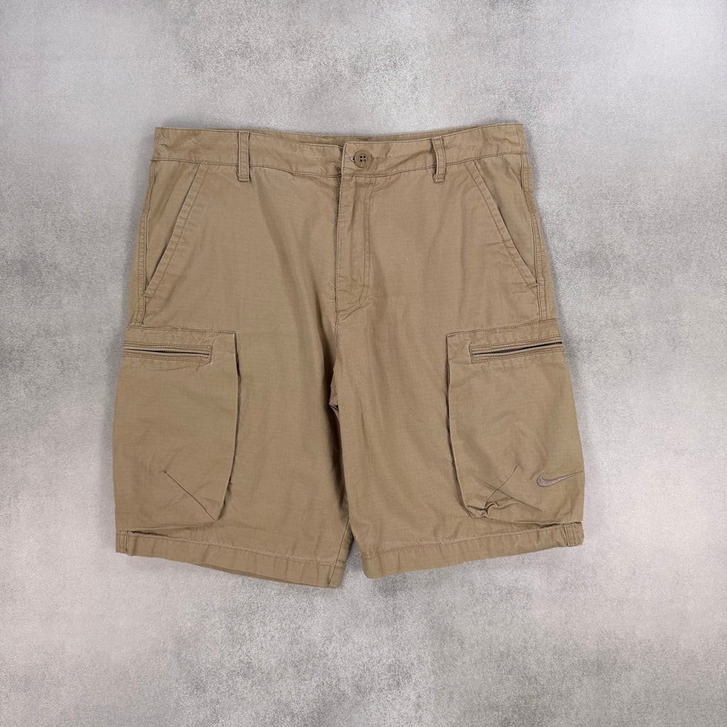 Nike Cargo Shorts - W32