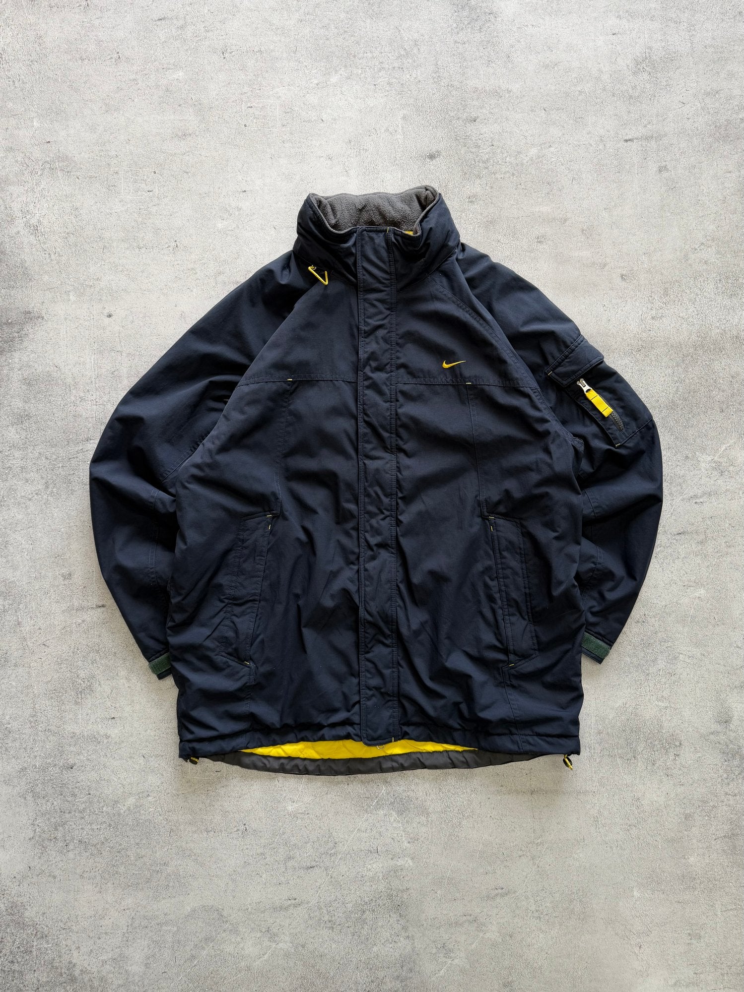 Nike Heavy Jacket - L