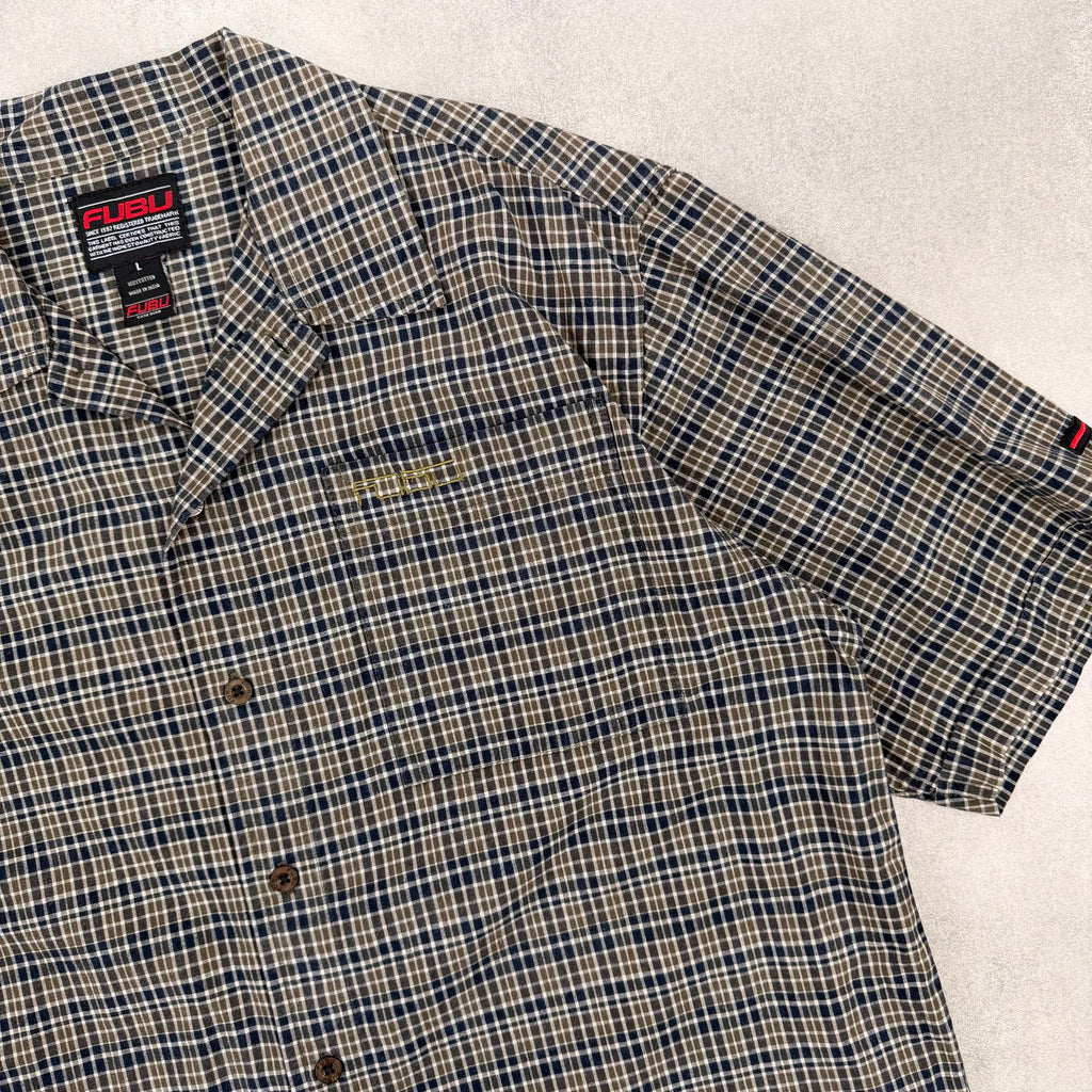 FUBU Checkered Short Sleeve Shirt - L