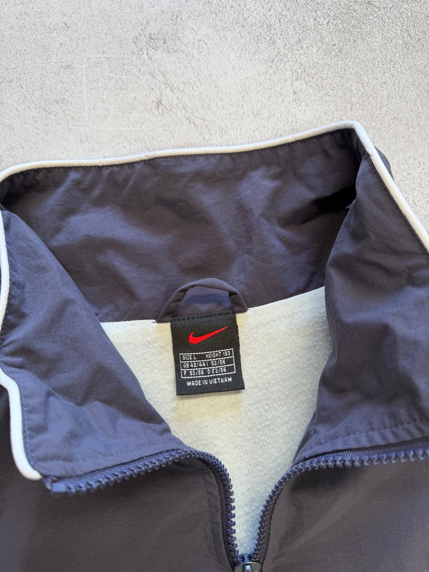 Vintage Nike Windbreaker Jacket - L