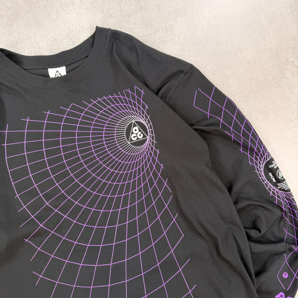 ACG Long Sleeve T-Shirt - M