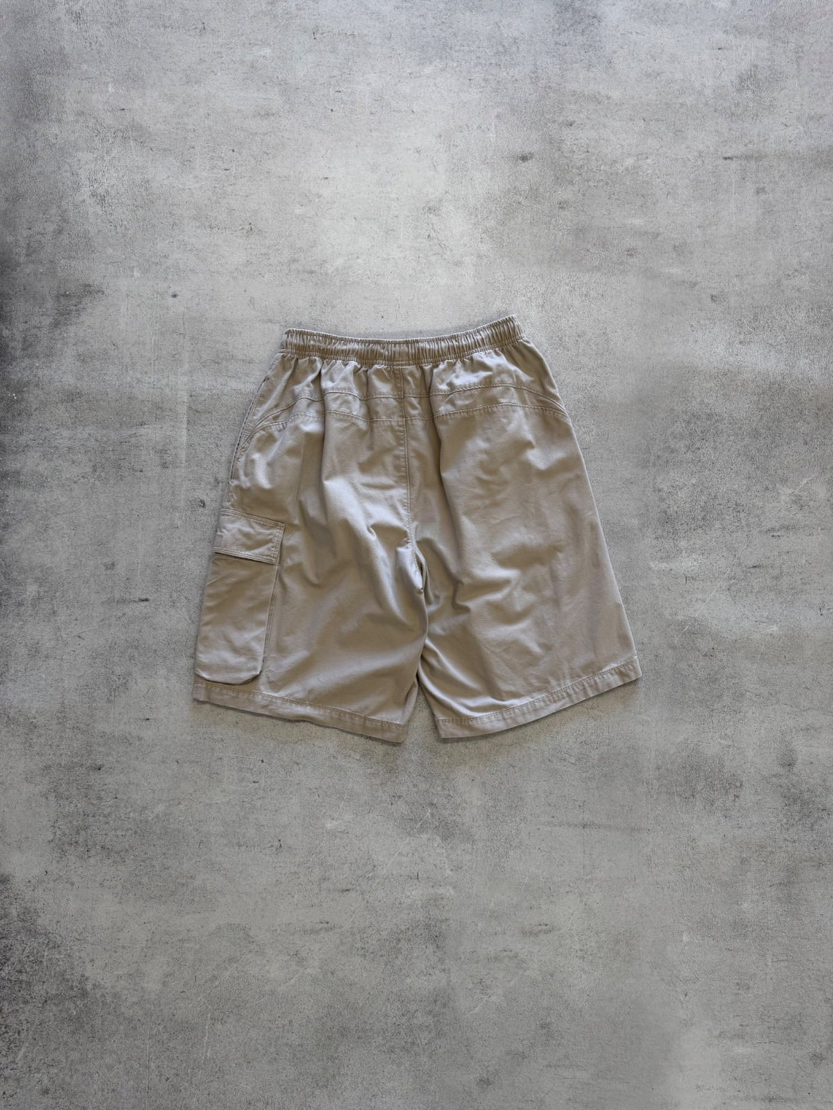 Nike Cargo Shorts - M