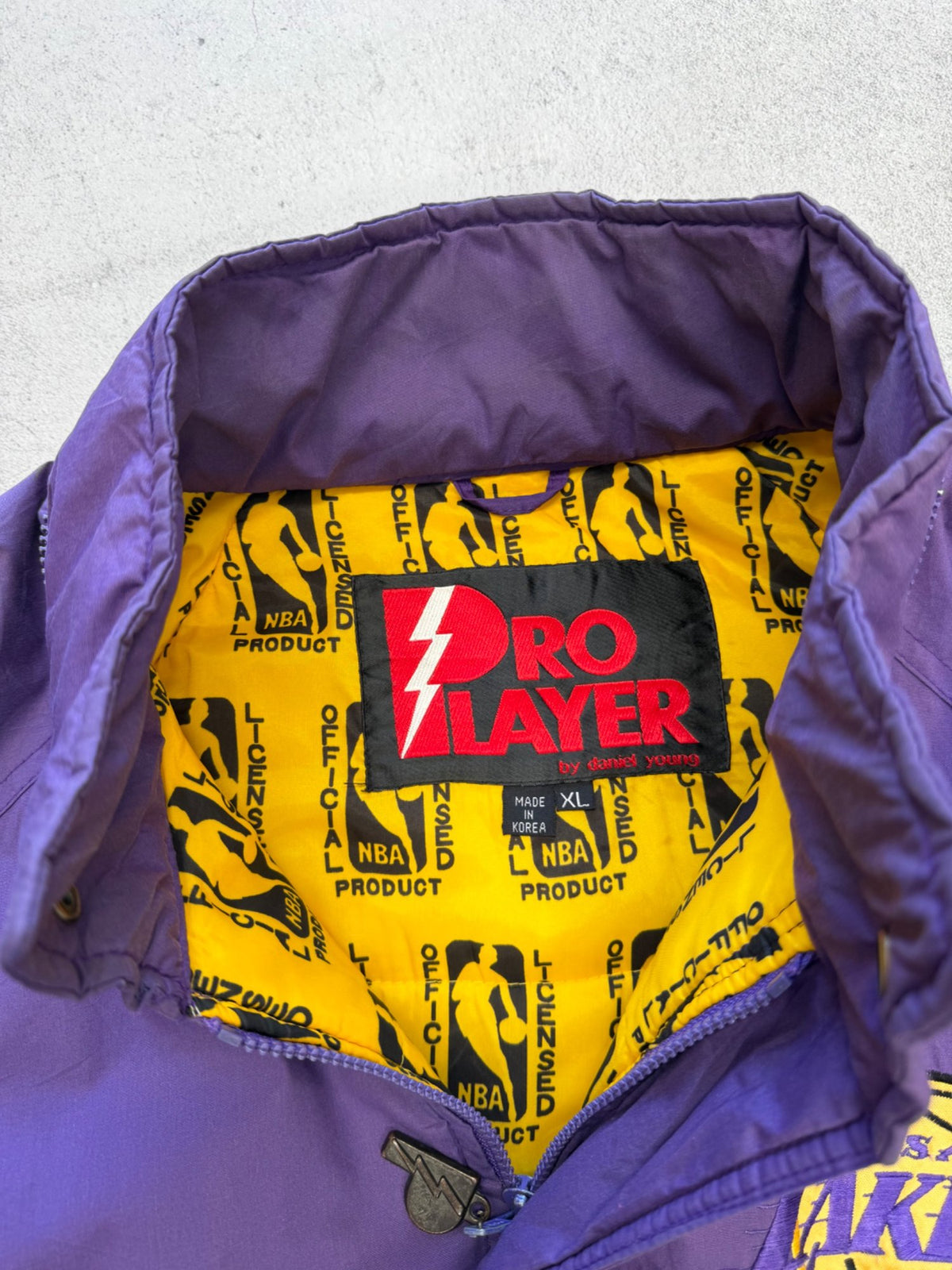 Pro Player Los Angeles Lakers NBA Jacket - XL