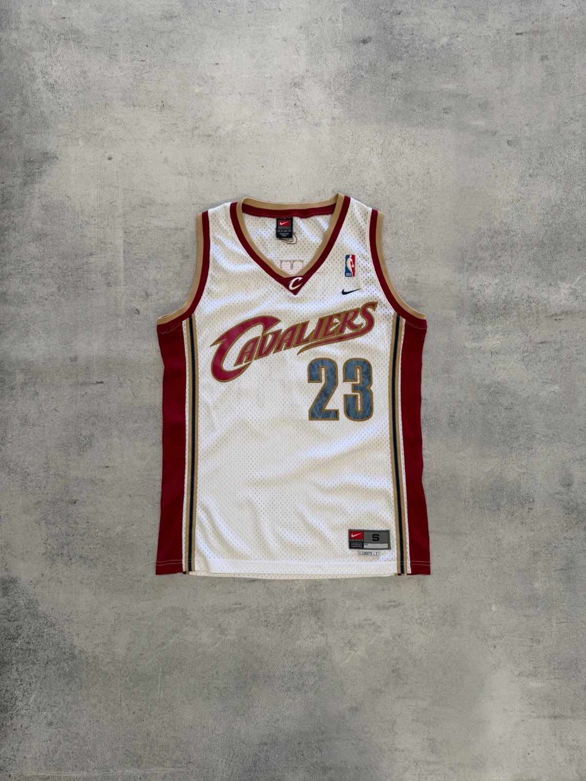 Nike Cavaliers Lebron James NBA Jersey - S