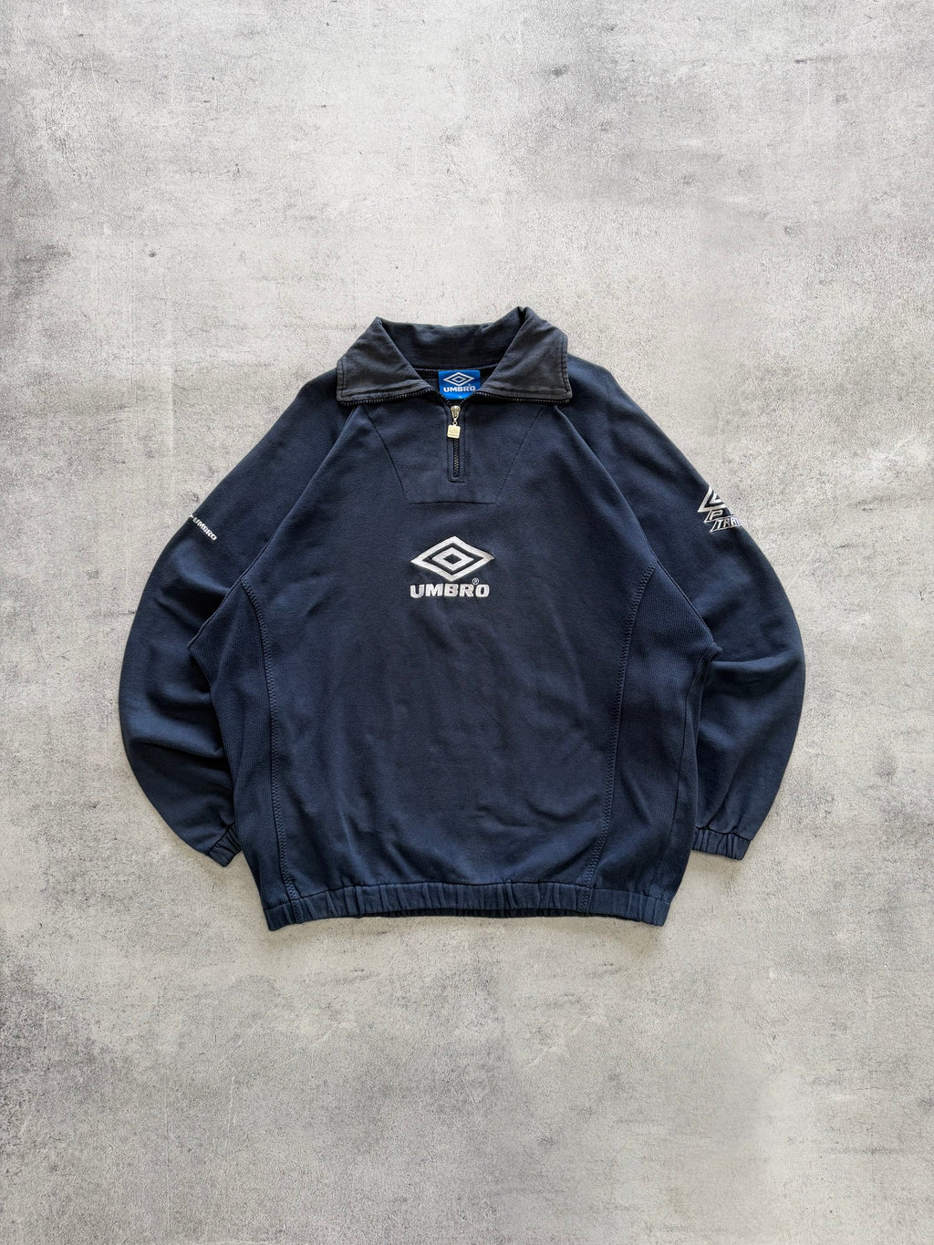 Vintage Umbro Quarter Zip Sweatshirt - L