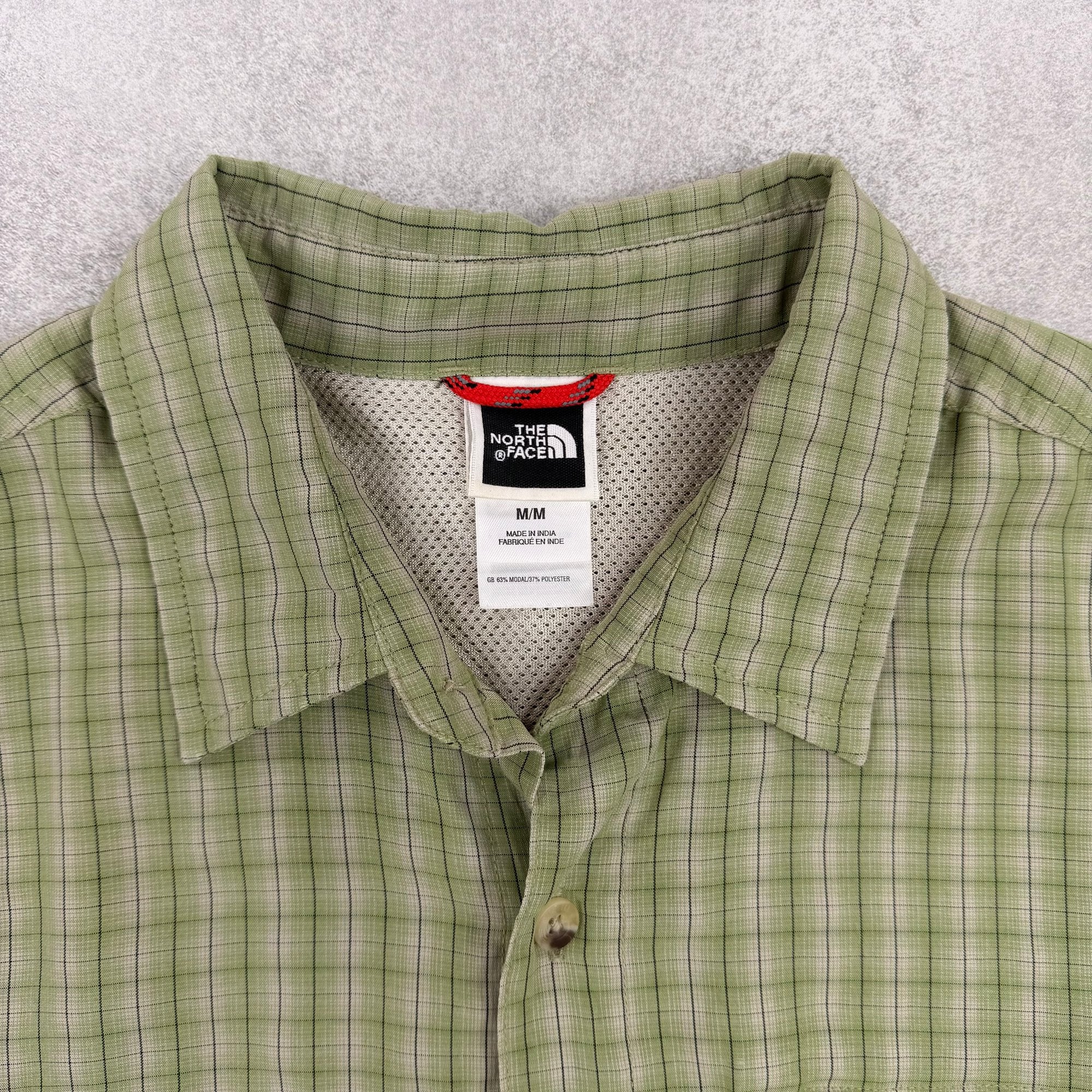 The North Face Short Sleeve Shirt - M