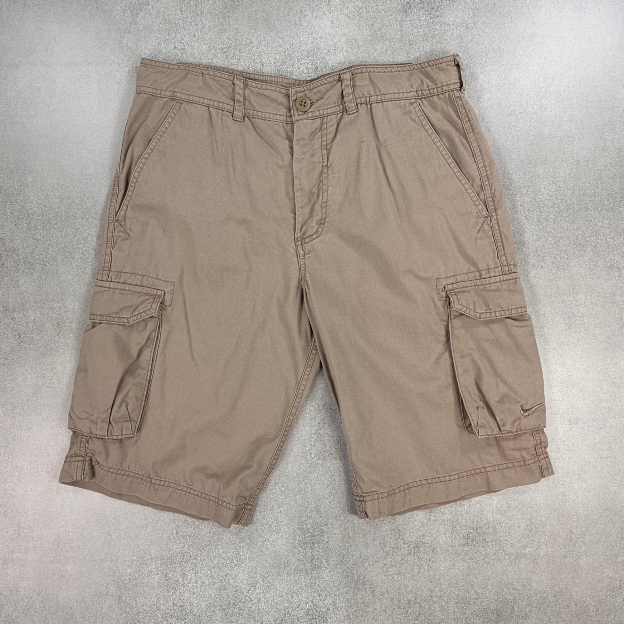 Nike Cargo Shorts - W30