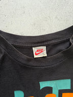 Nike Just Do It Graphic T-Shirt - M