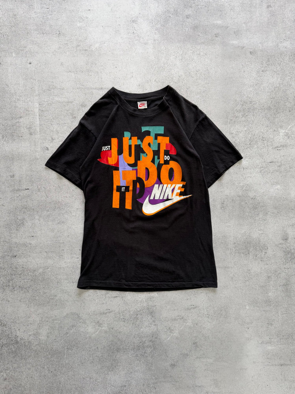 Nike Just Do It Graphic T-Shirt - M