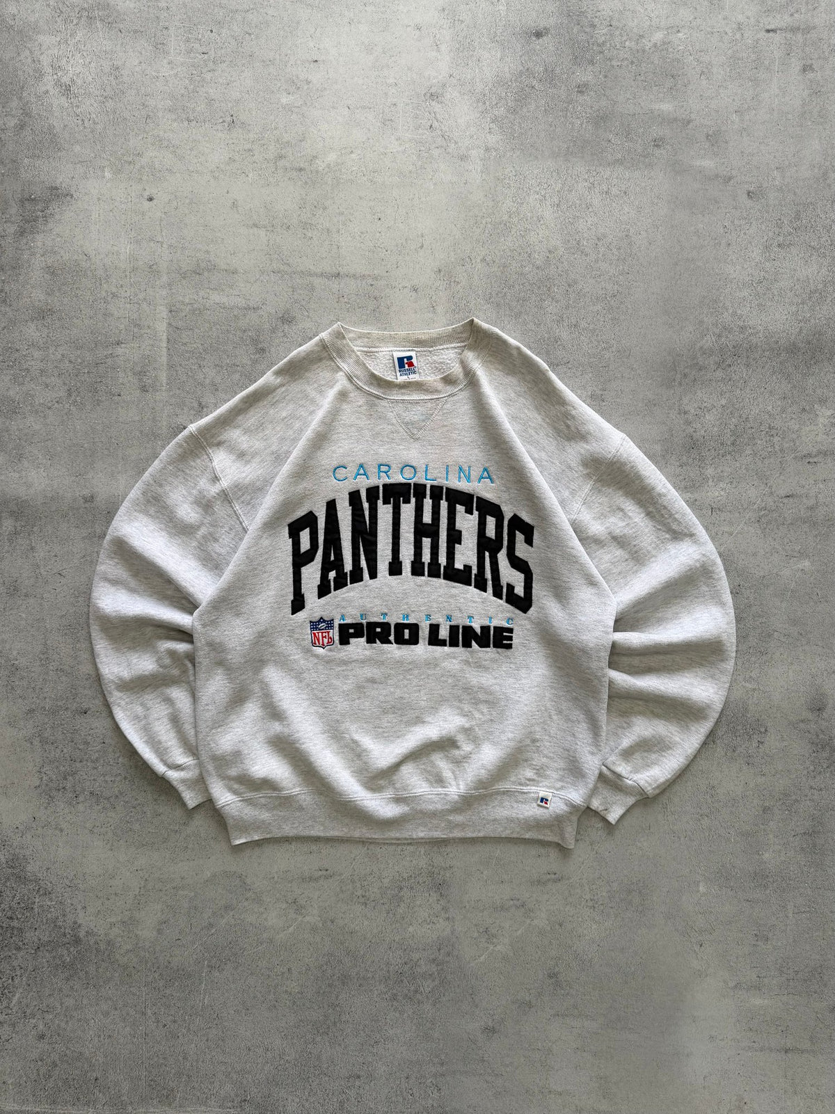Vintage Russell Athletic Carolina Panthers NFL Sweatshirt - L