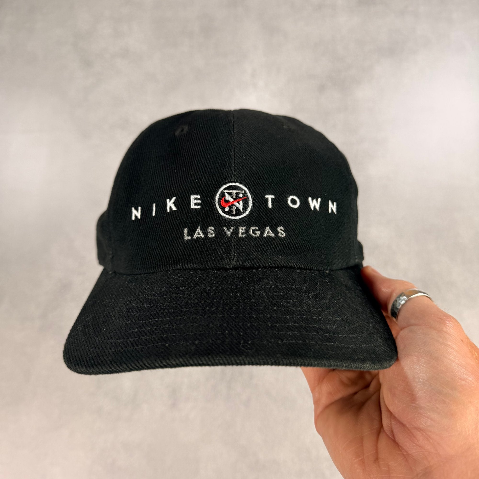 Nike NIKETOWN Cap