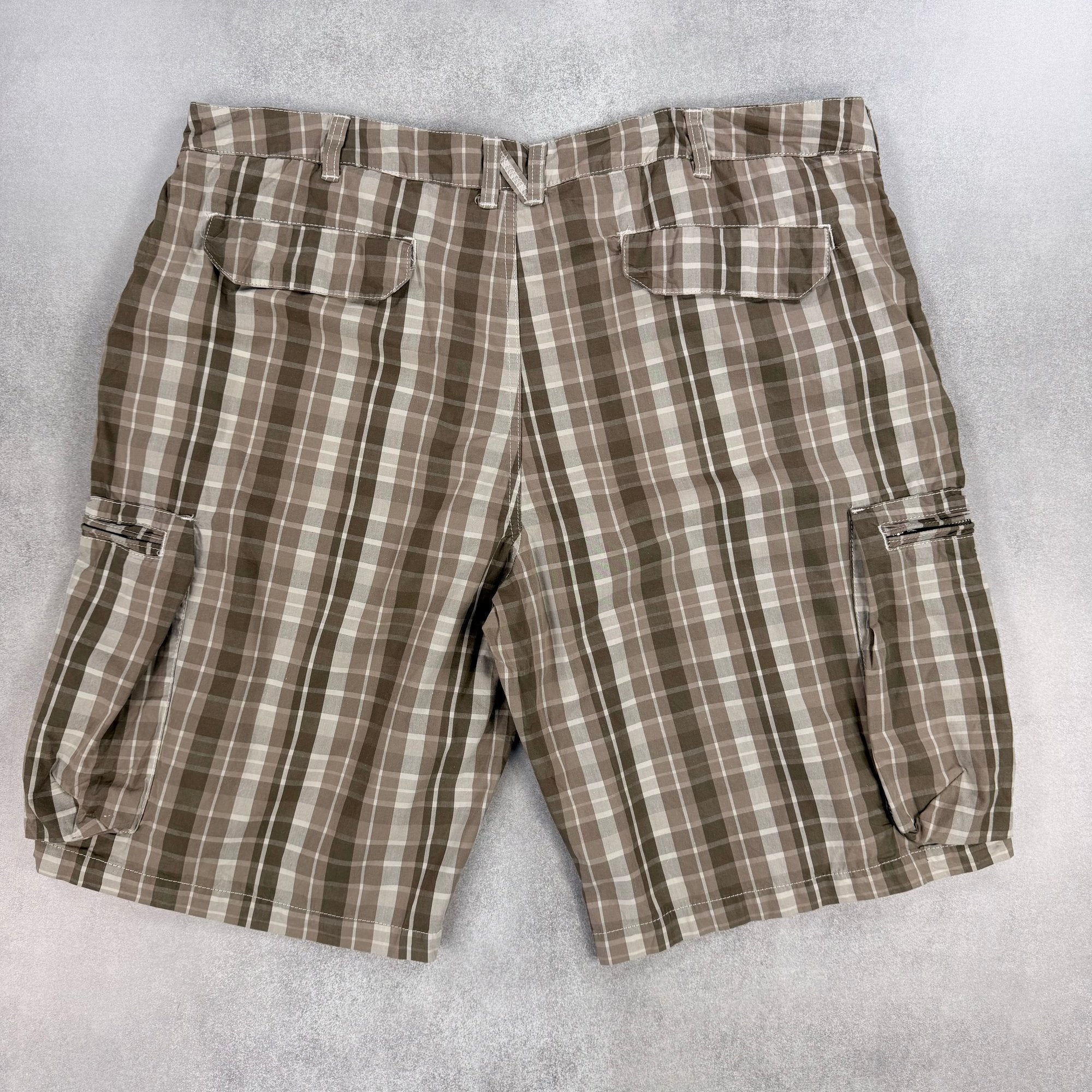 Nike Cargo Shorts - W38