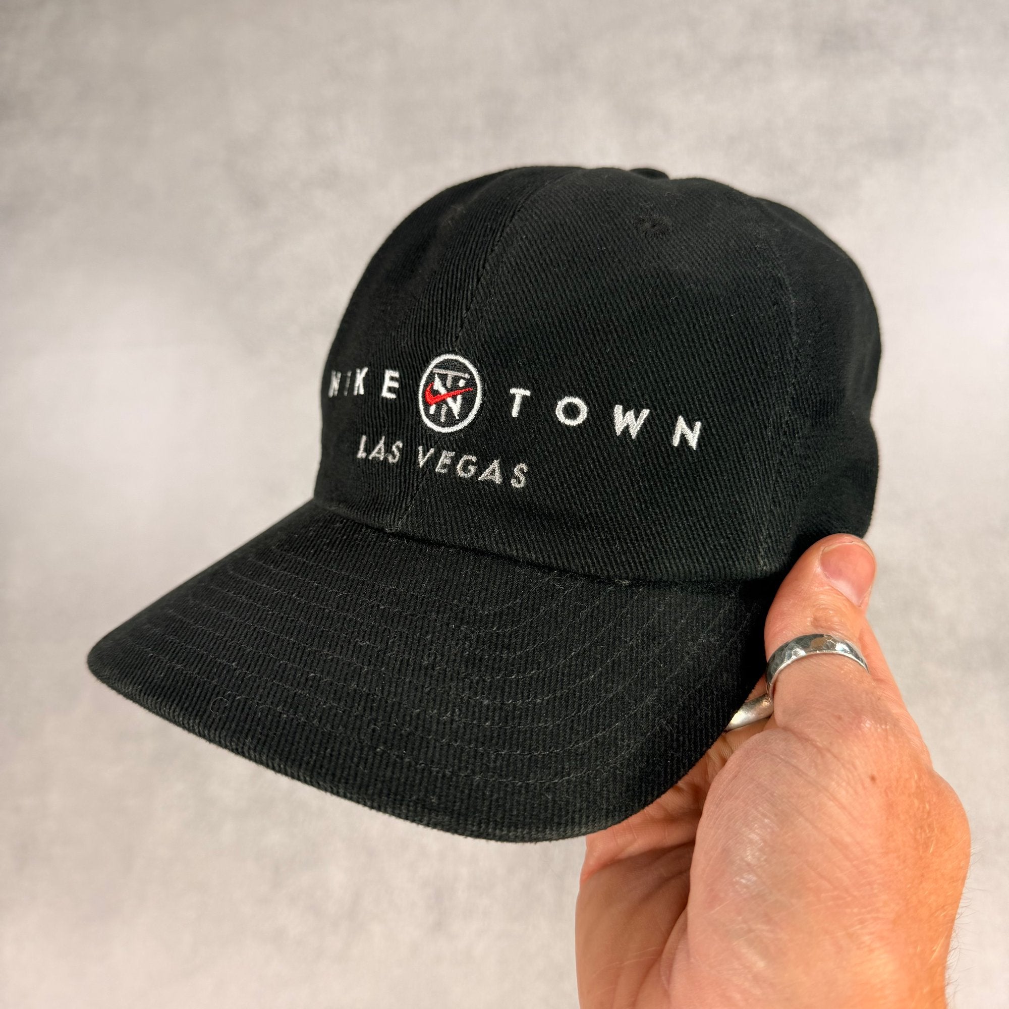 Nike NIKETOWN Cap