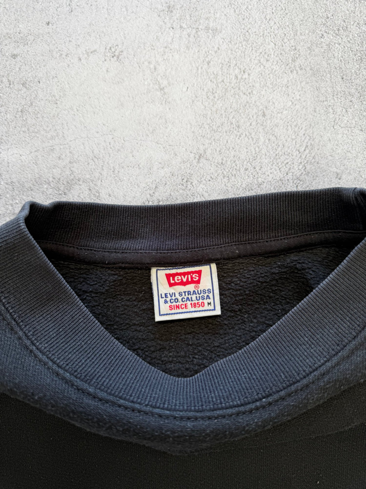 Vintage Levi's California Sweatshirt - M
