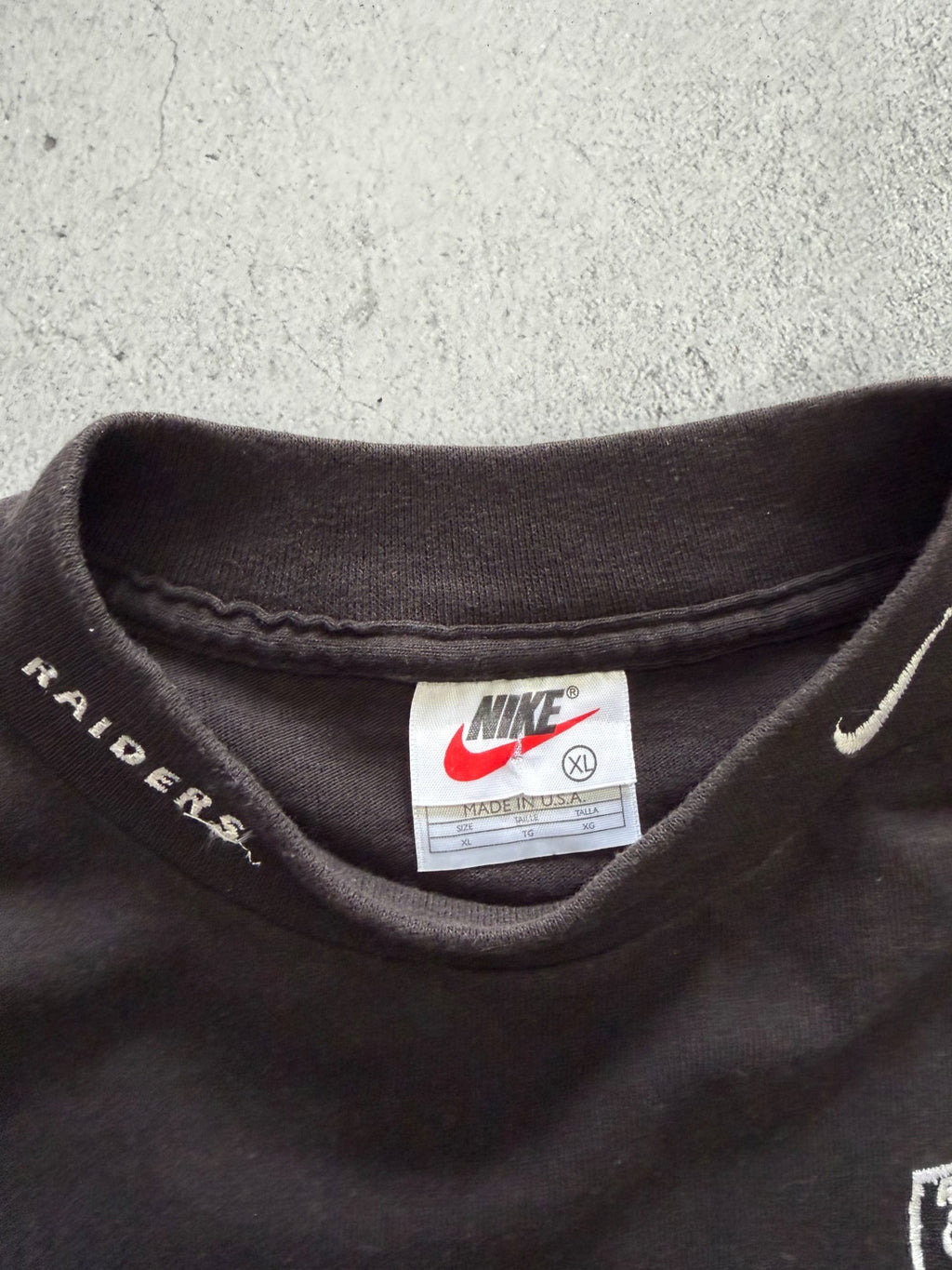 Vintage Nike Raiders Turtle Neck Long Sleeve T-Shirt - XL