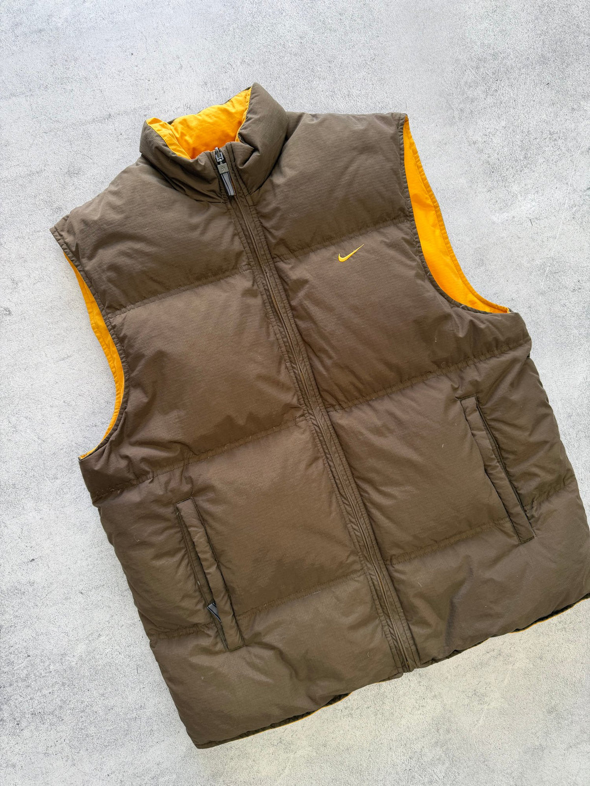 Vintage Reversible Nike Puffer Vest - L