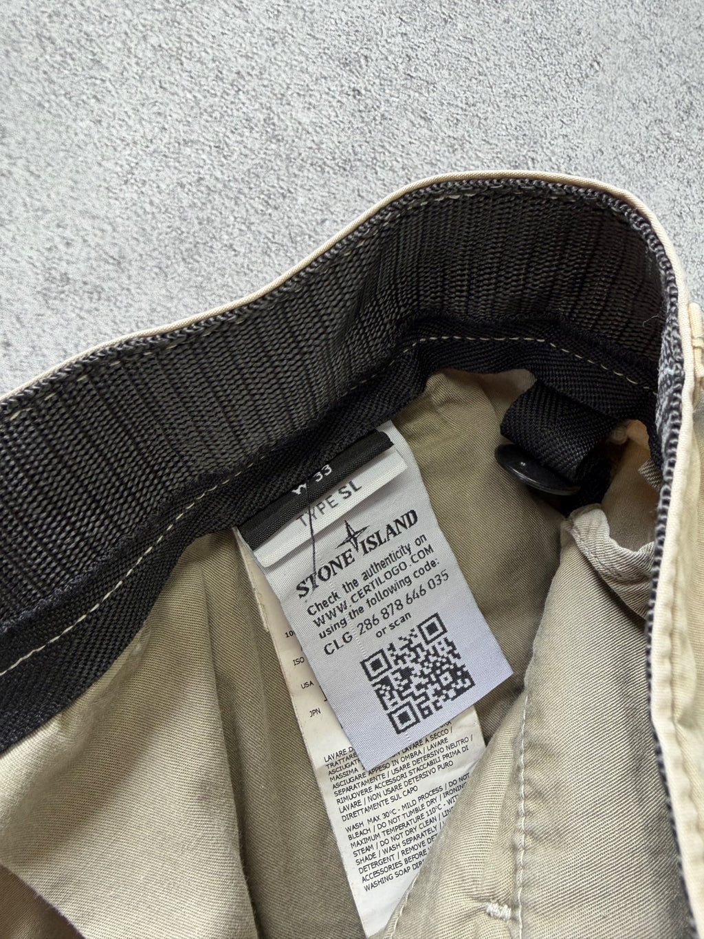 Stone Island Type SL Cargo Shorts - W33