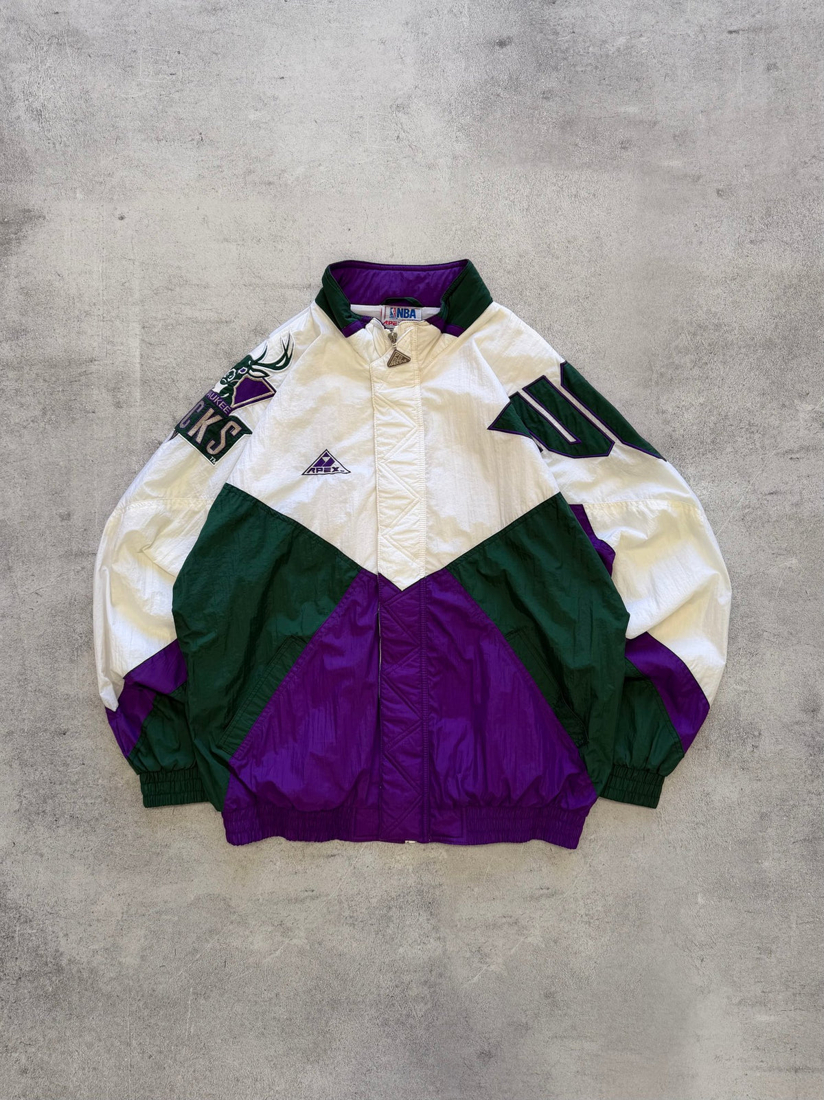 Vintage Apex One Milwaukee Bucks NBA Jacket - L