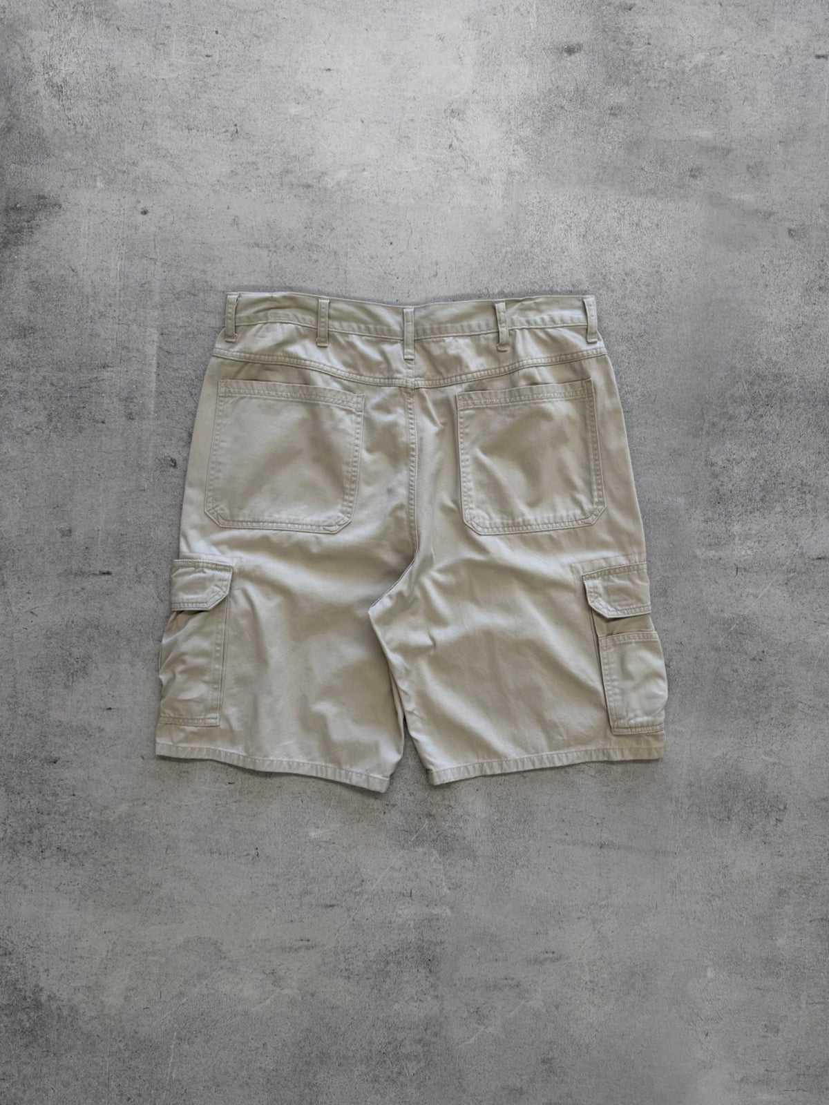 Vintage Wrangler Men's Cargo Shorts - W36