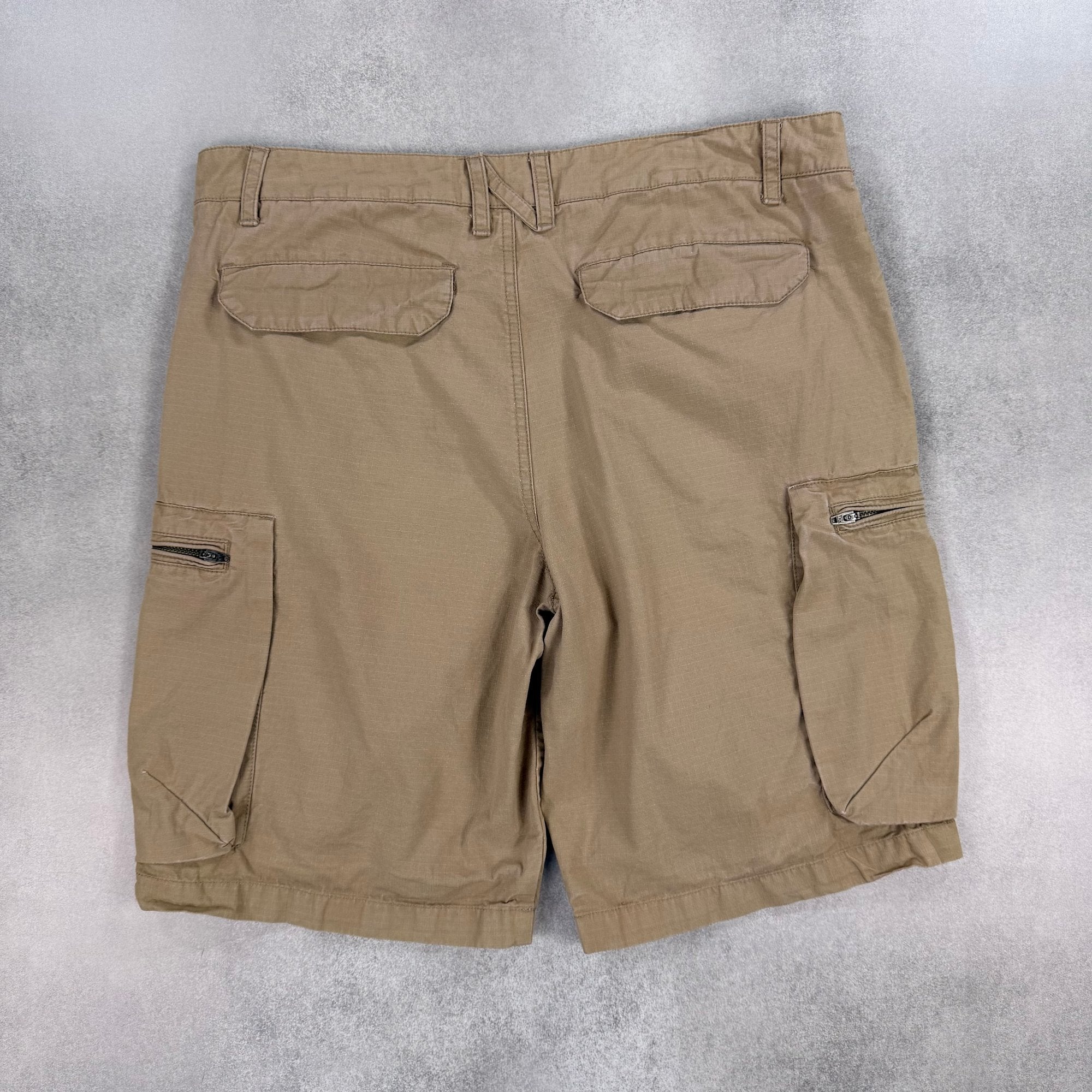 Nike Cargo Shorts - W32