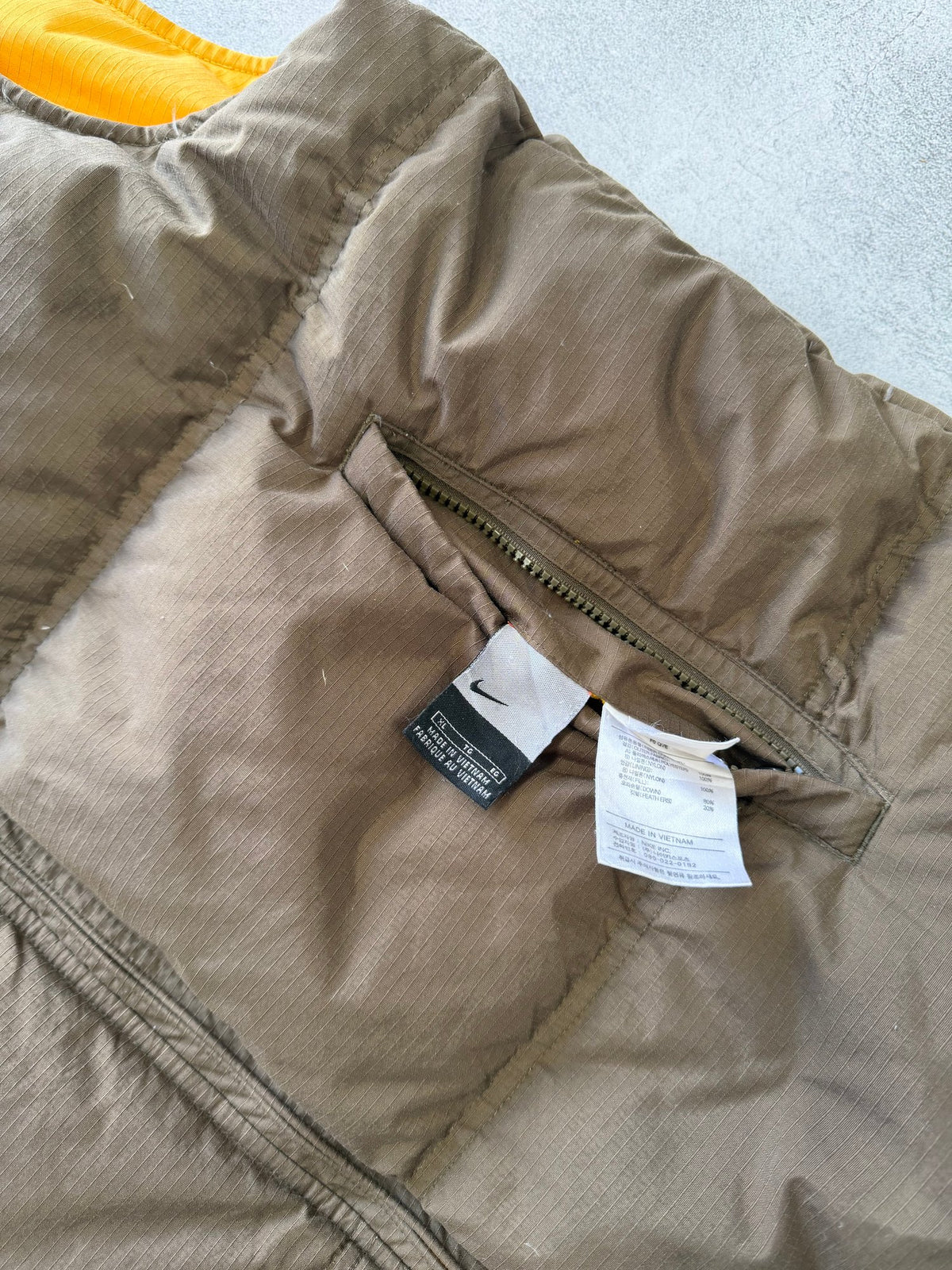 Vintage Reversible Nike Puffer Vest - L