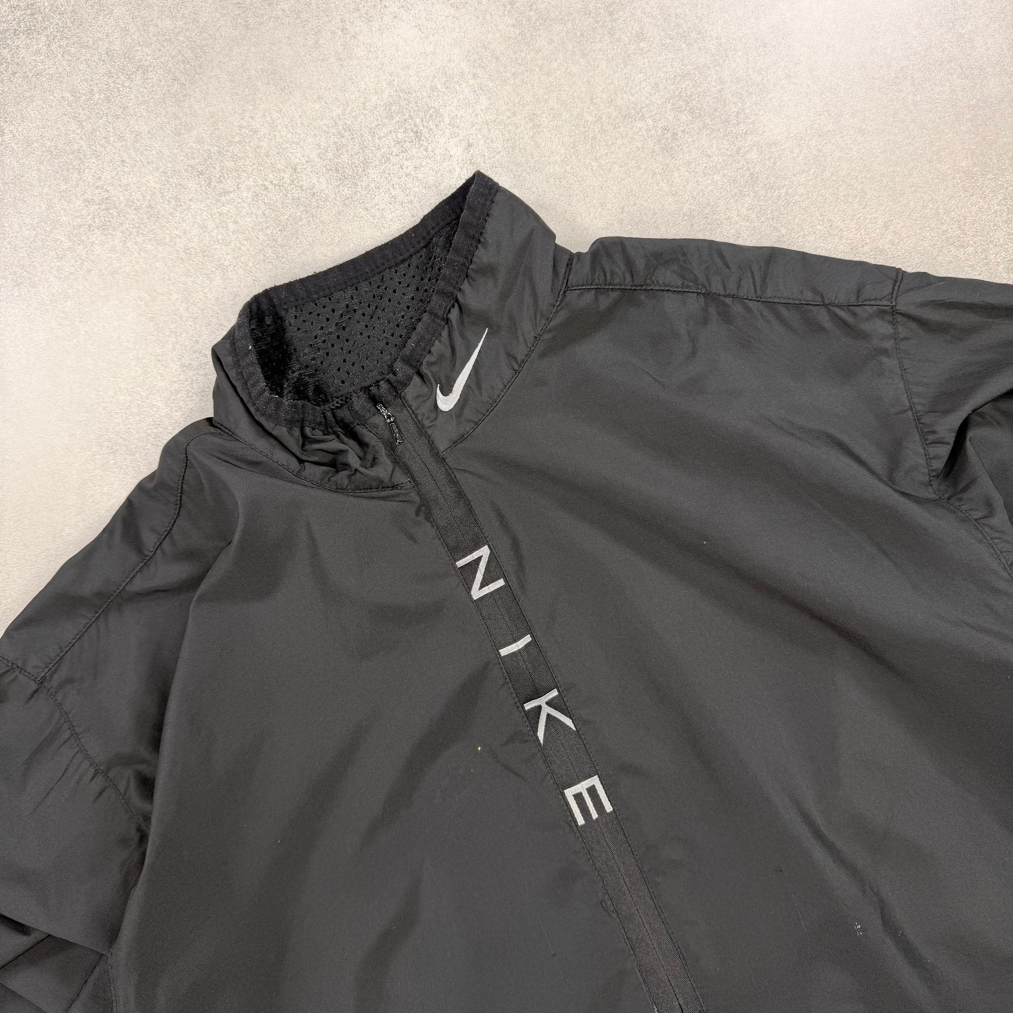 Nike Windbreaker - M