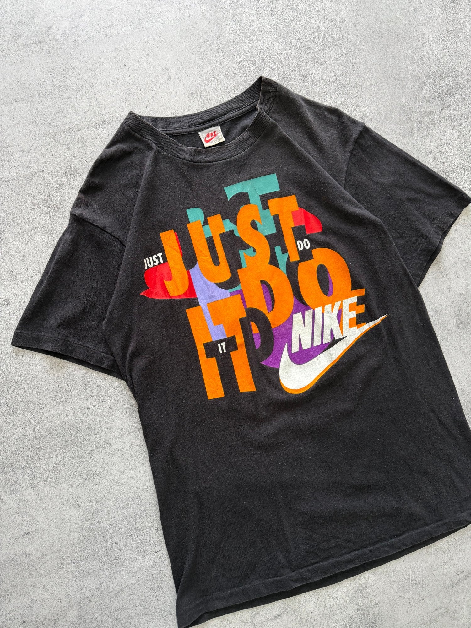 Nike Just Do It Graphic T-Shirt - M