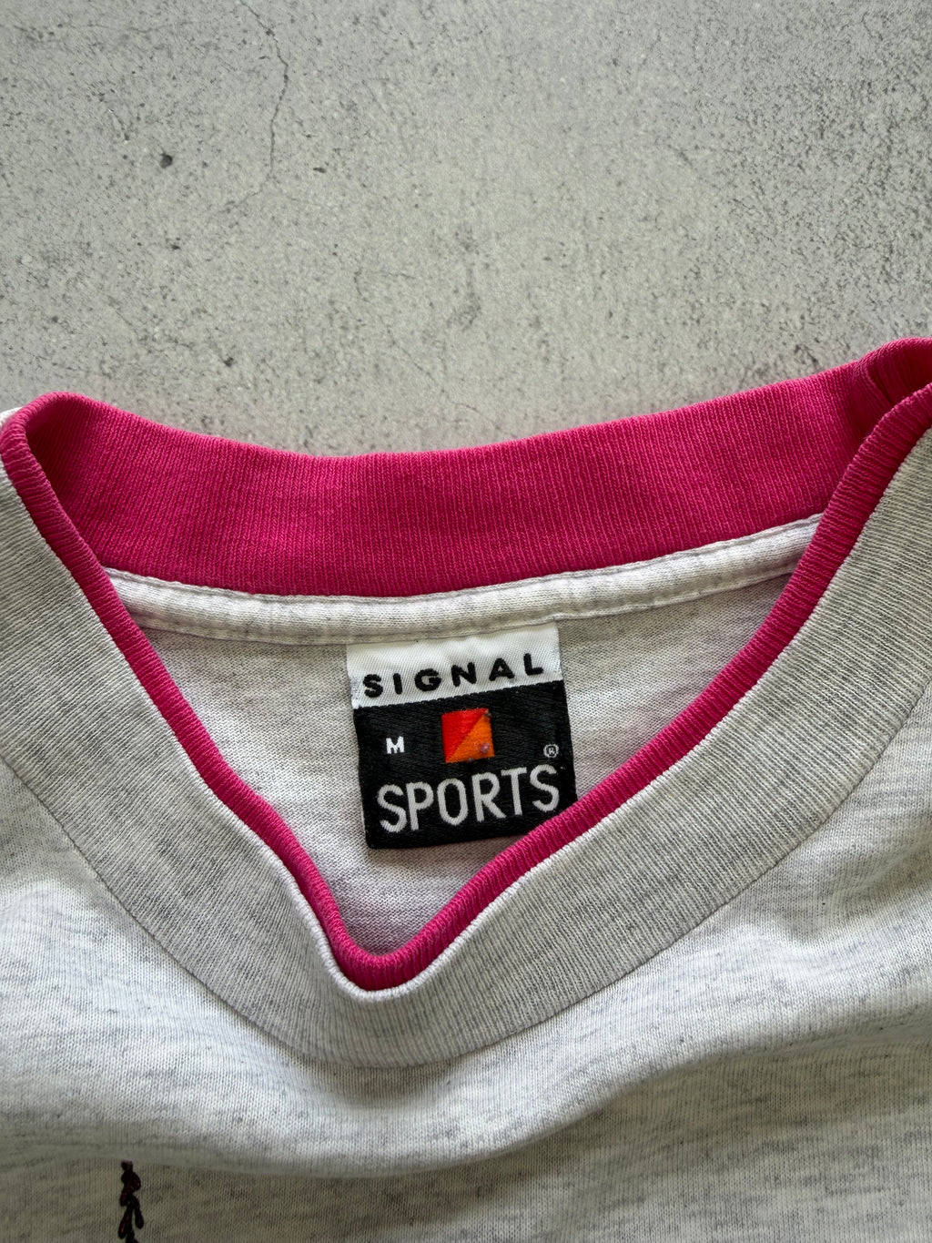 Signal Sports Floral Graphic T-shirt - M