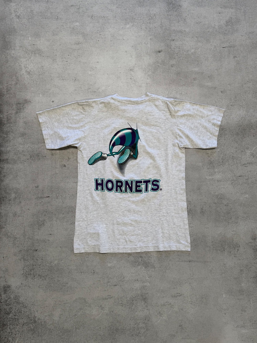 Nutmeg Charlotte Hornets T-Shirt - L