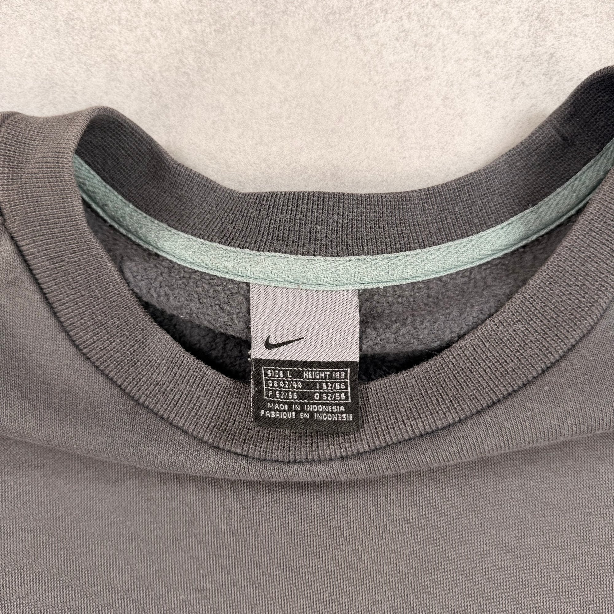Nike Crew Neck Sweatshirt - L
