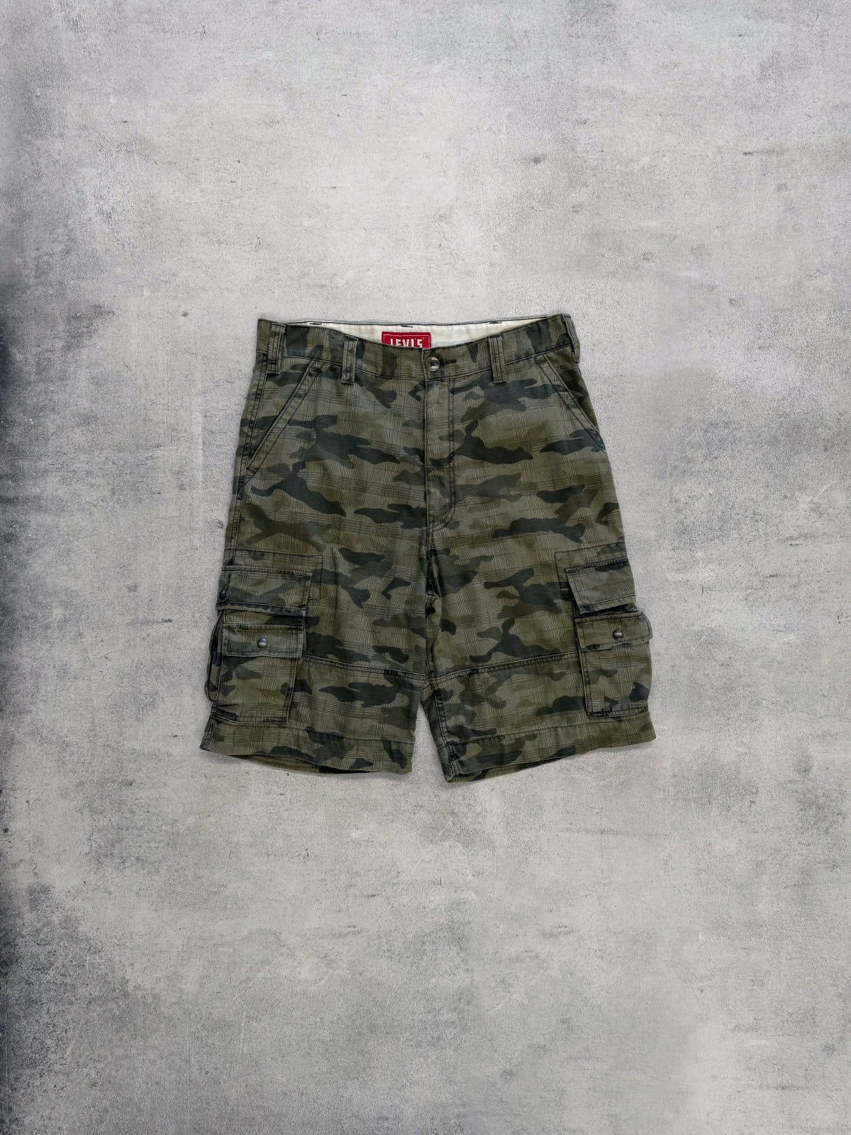 Levi's Camo Cargo Shorts - W34