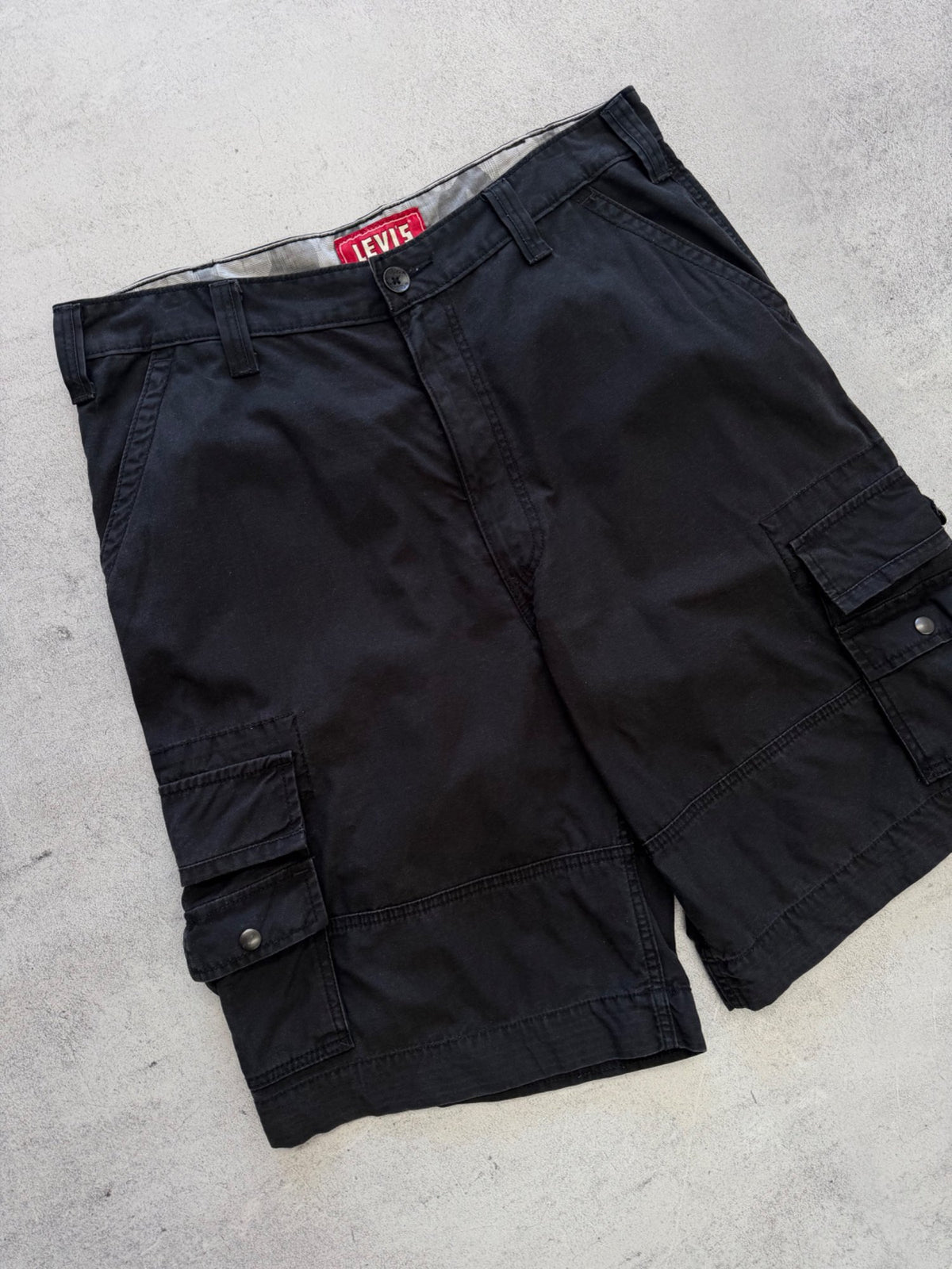 Levi's Cargo Shorts - W36