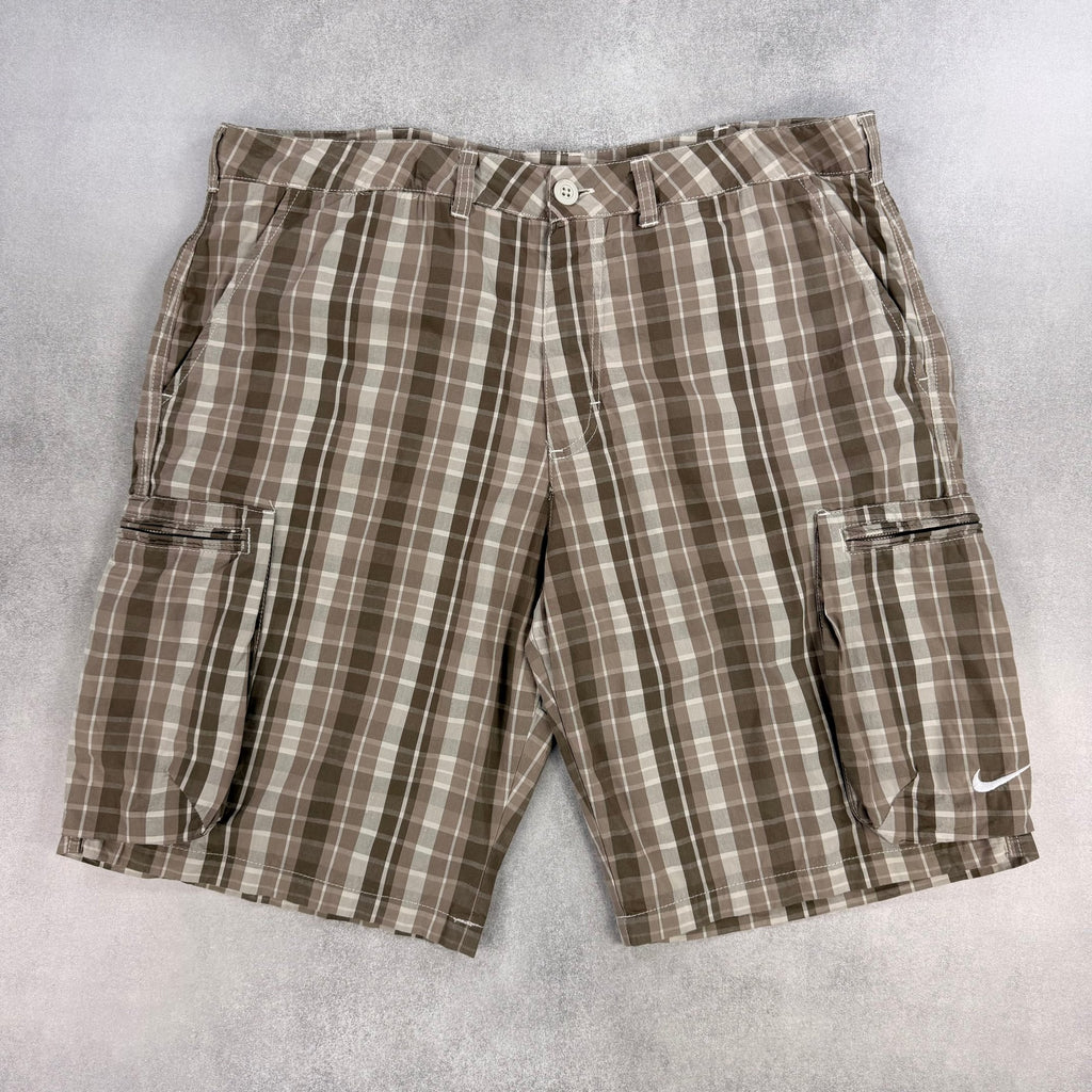 Nike Cargo Shorts - W38