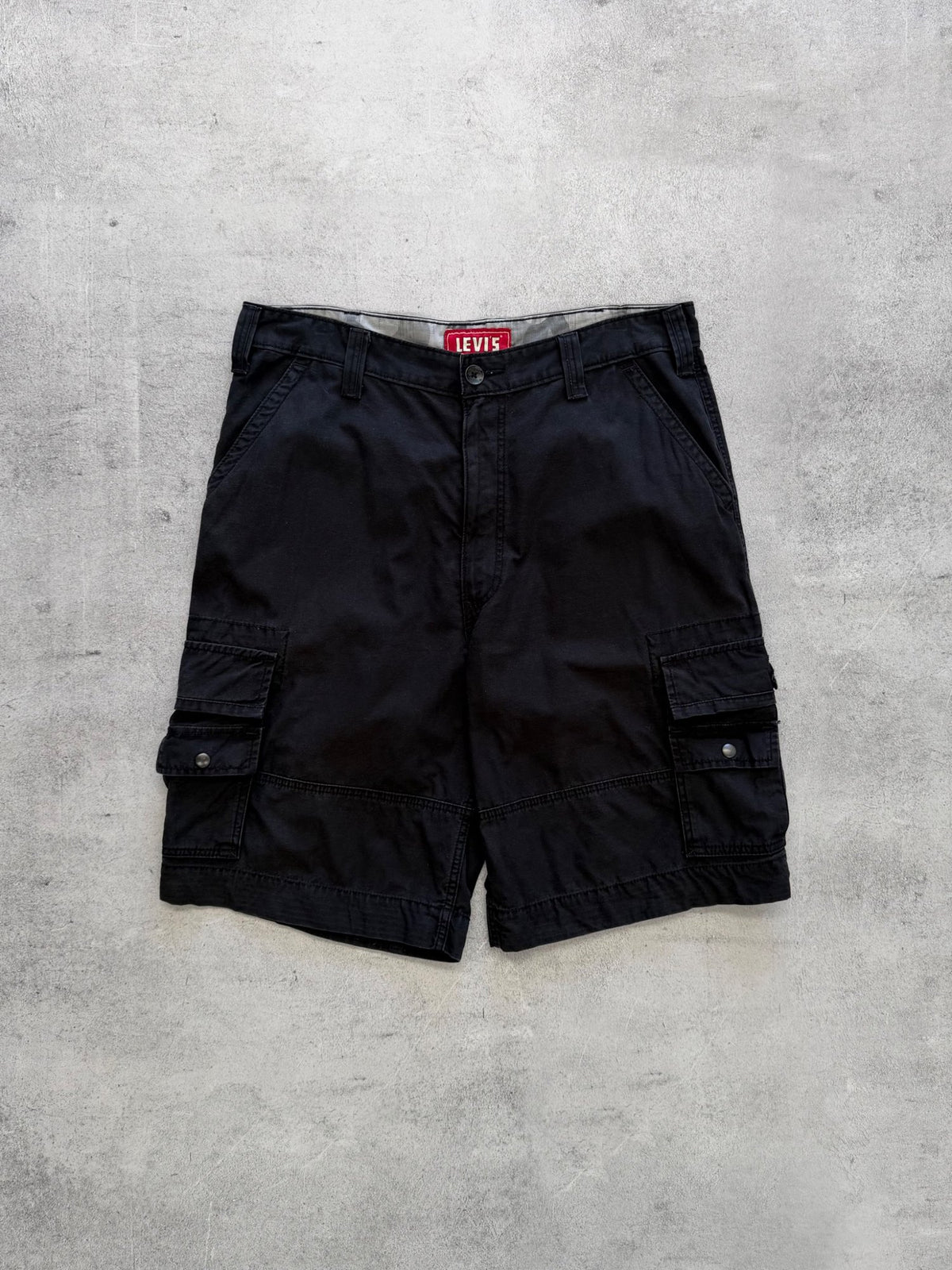Levi's Cargo Shorts - W36