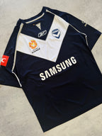 2000's Reebok Melbourne Victory Soccer Jersey - L