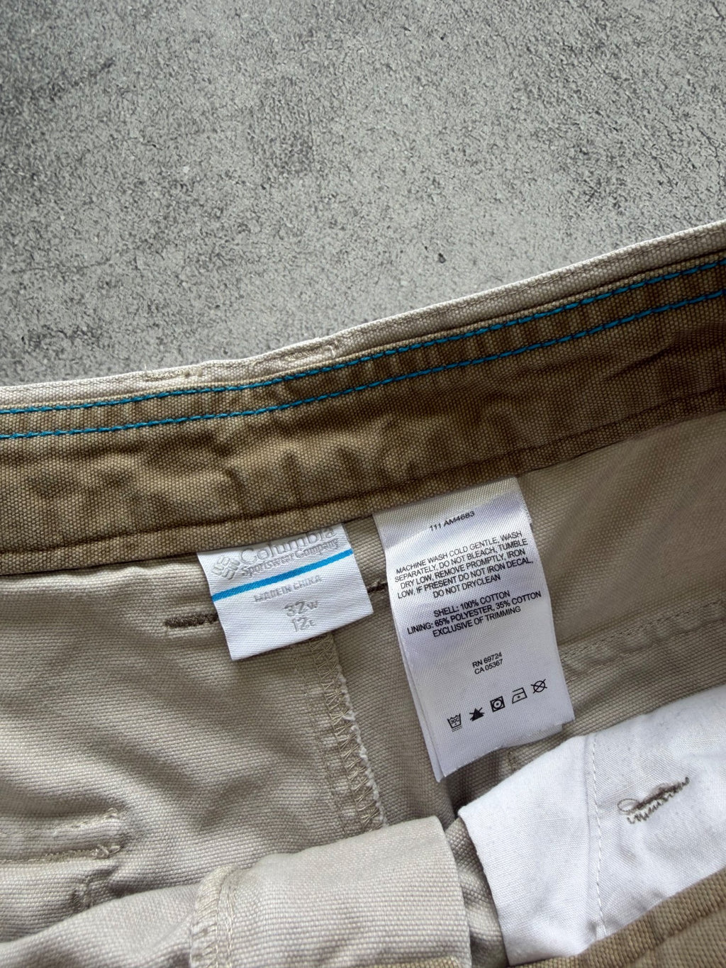 Vintage Columbia Cargo Shorts - W32