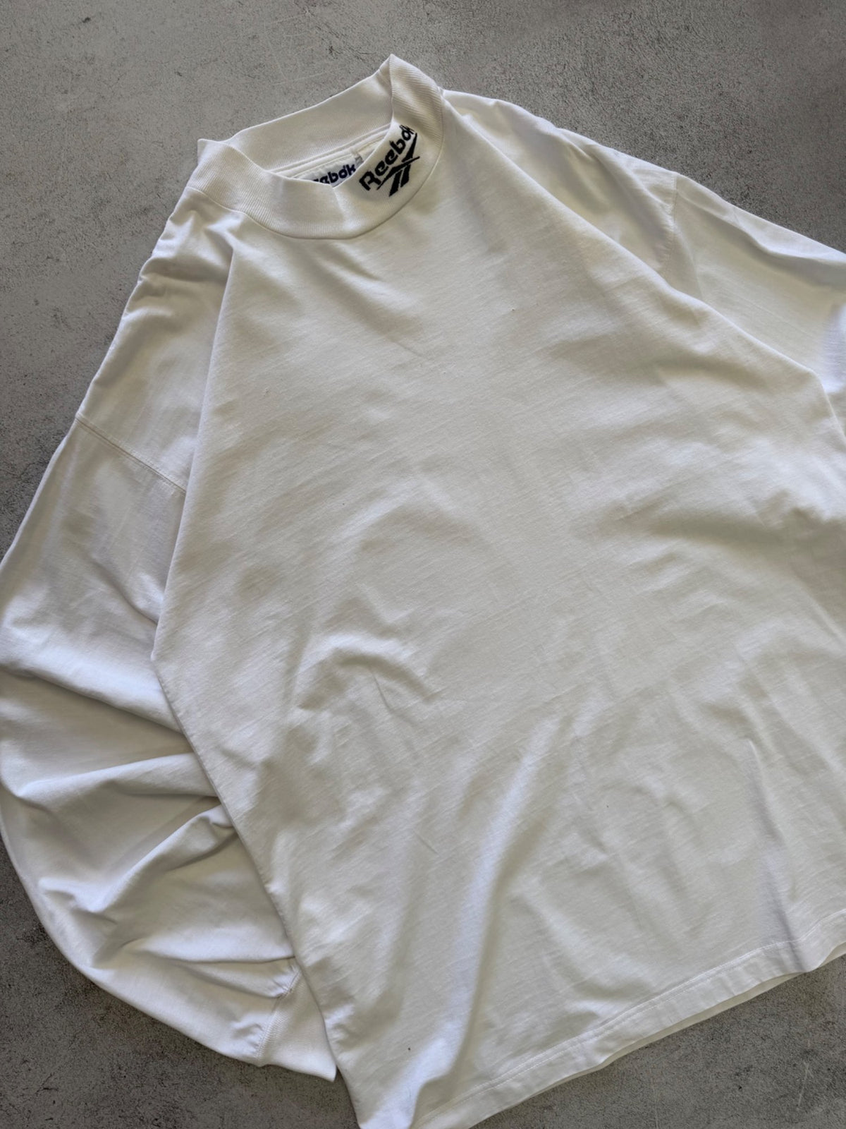 Vintage Reebok White Long Sleeve T-shirt - L