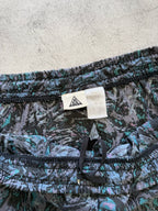 Nike ACG Patterned Shorts - M