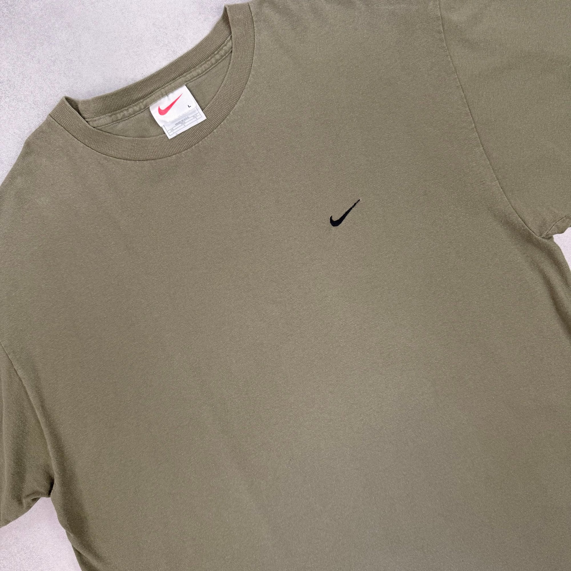 Nike T-Shirt - L