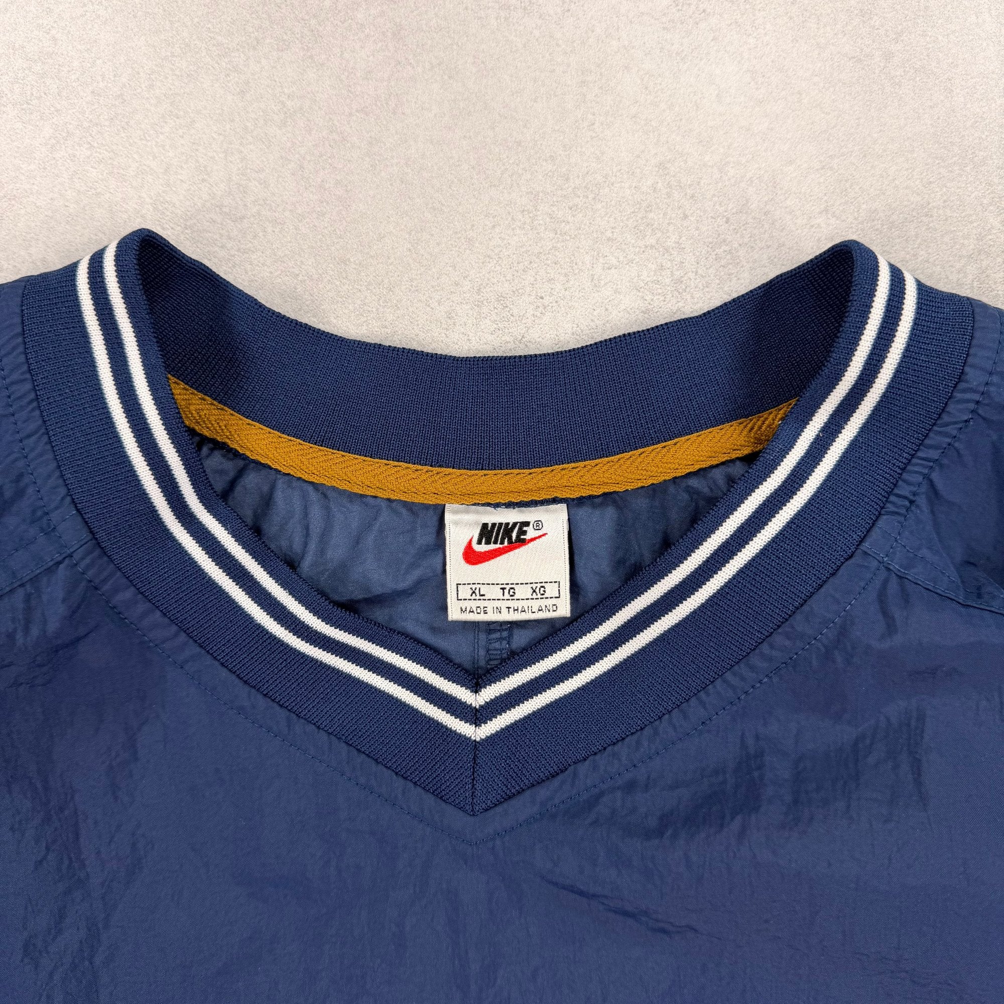 Nike Vintage Windbreaker Pullover - XL