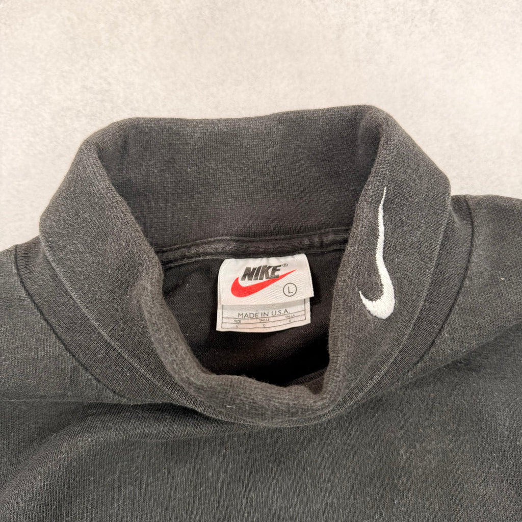 Nike Turtleneck Long Sleeve T-Shirt - L